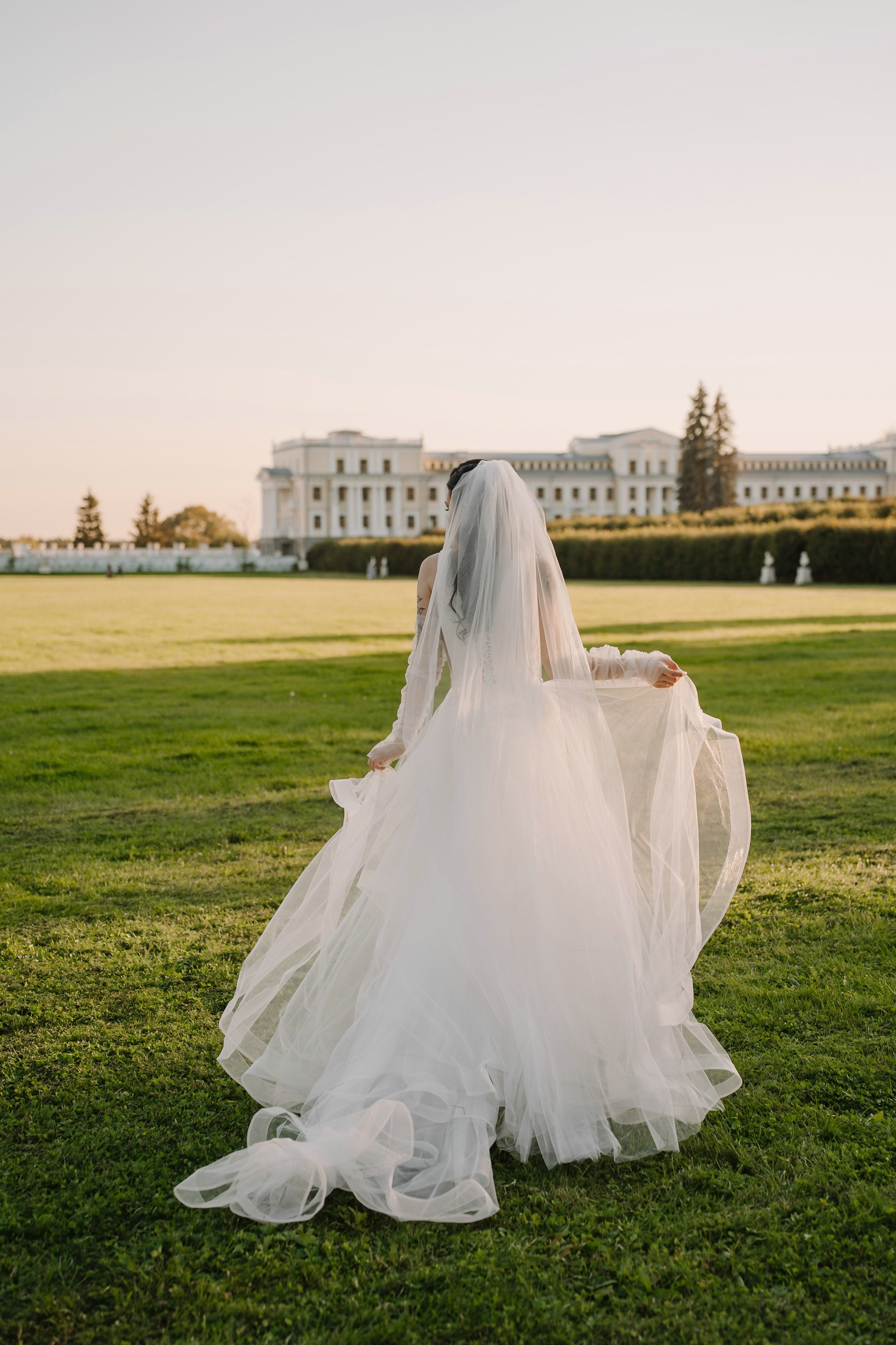 Свадьба в усадьбе Архангельское. Свадебный и семейный фотограф в Москве Светлана Зоткина