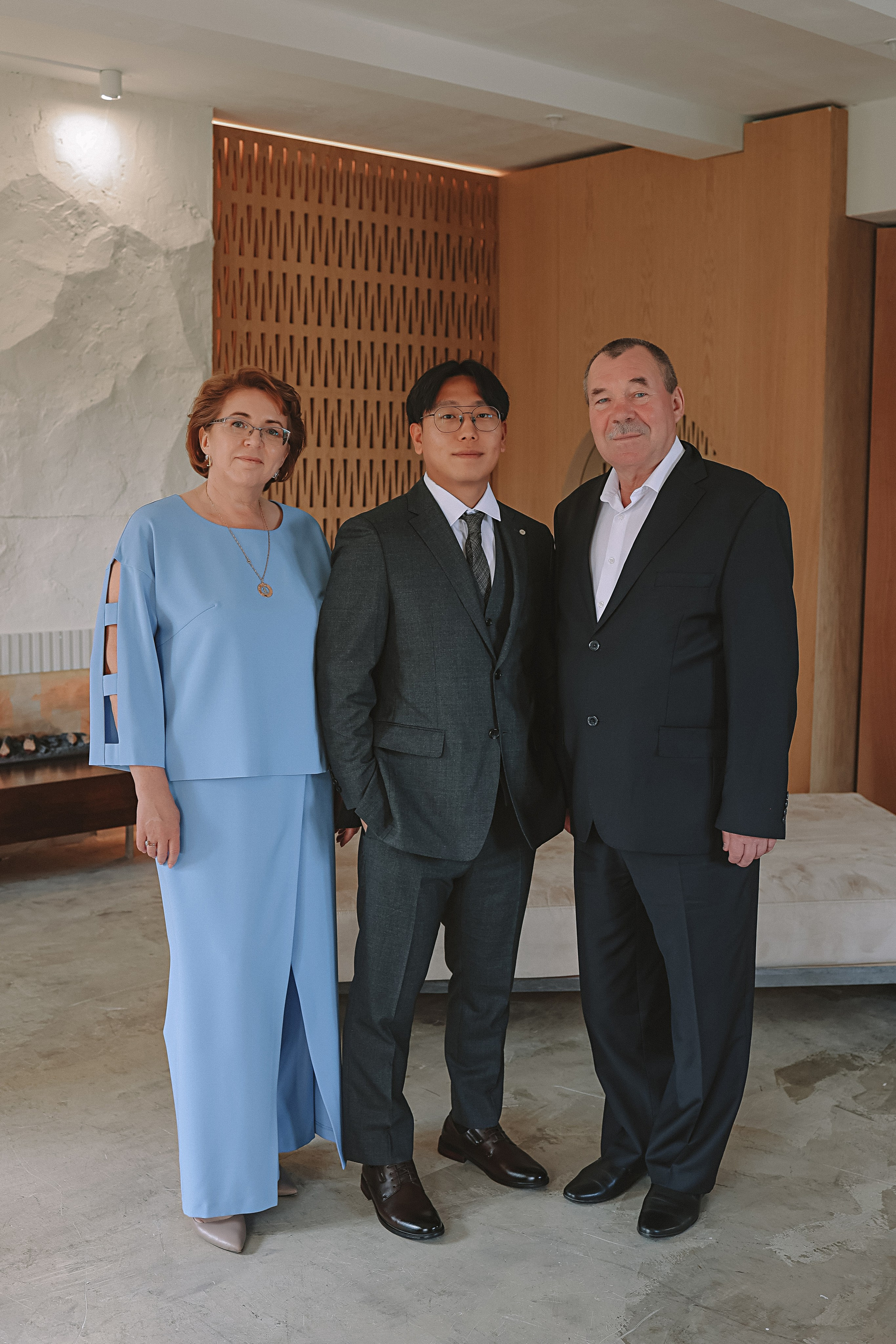 Айвазовский и парк дружбы народов. Семейный фотограф Тюмень, фотограф на роды Салмина Мария