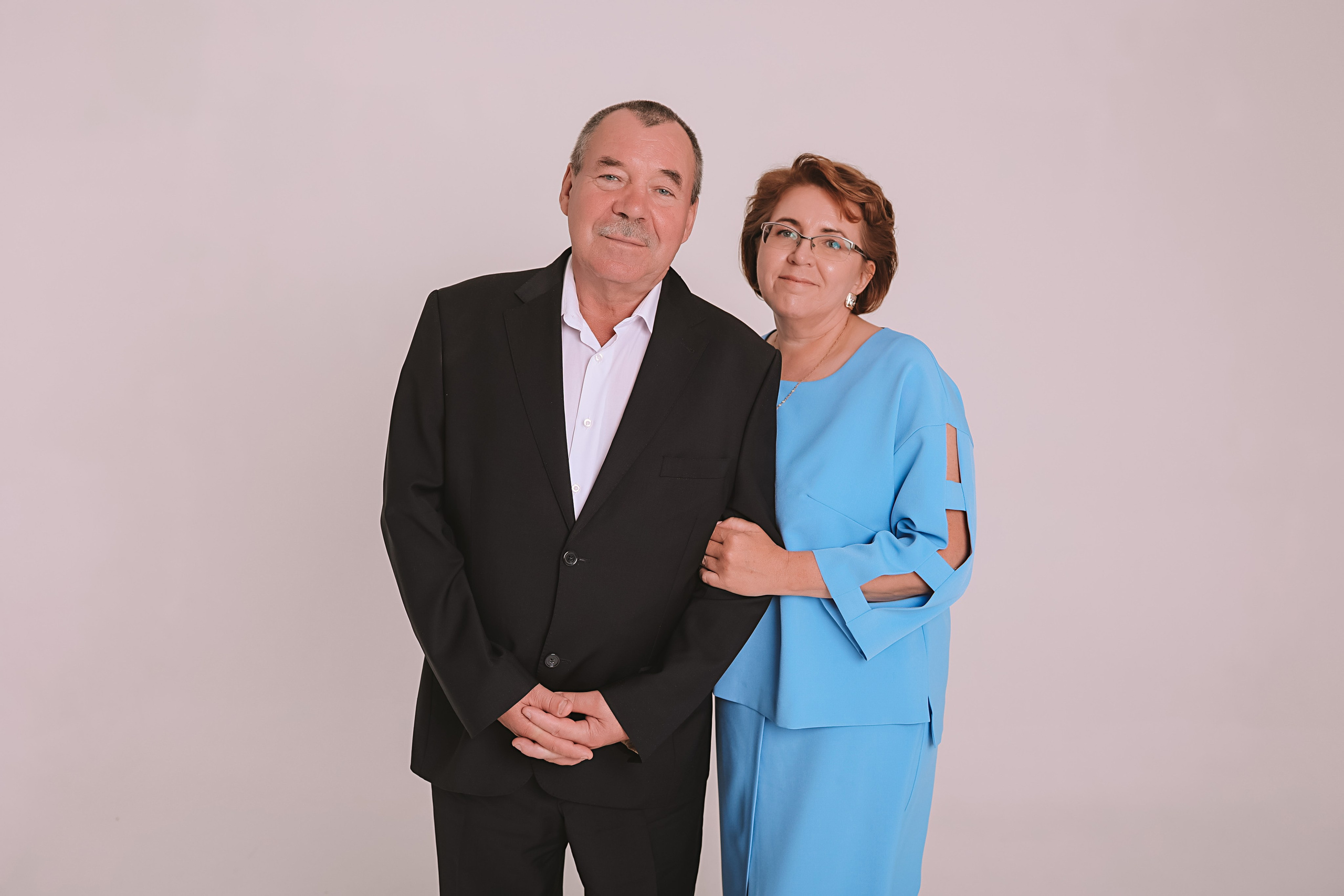 Айвазовский и парк дружбы народов. Семейный фотограф Тюмень, фотограф на роды Салмина Мария