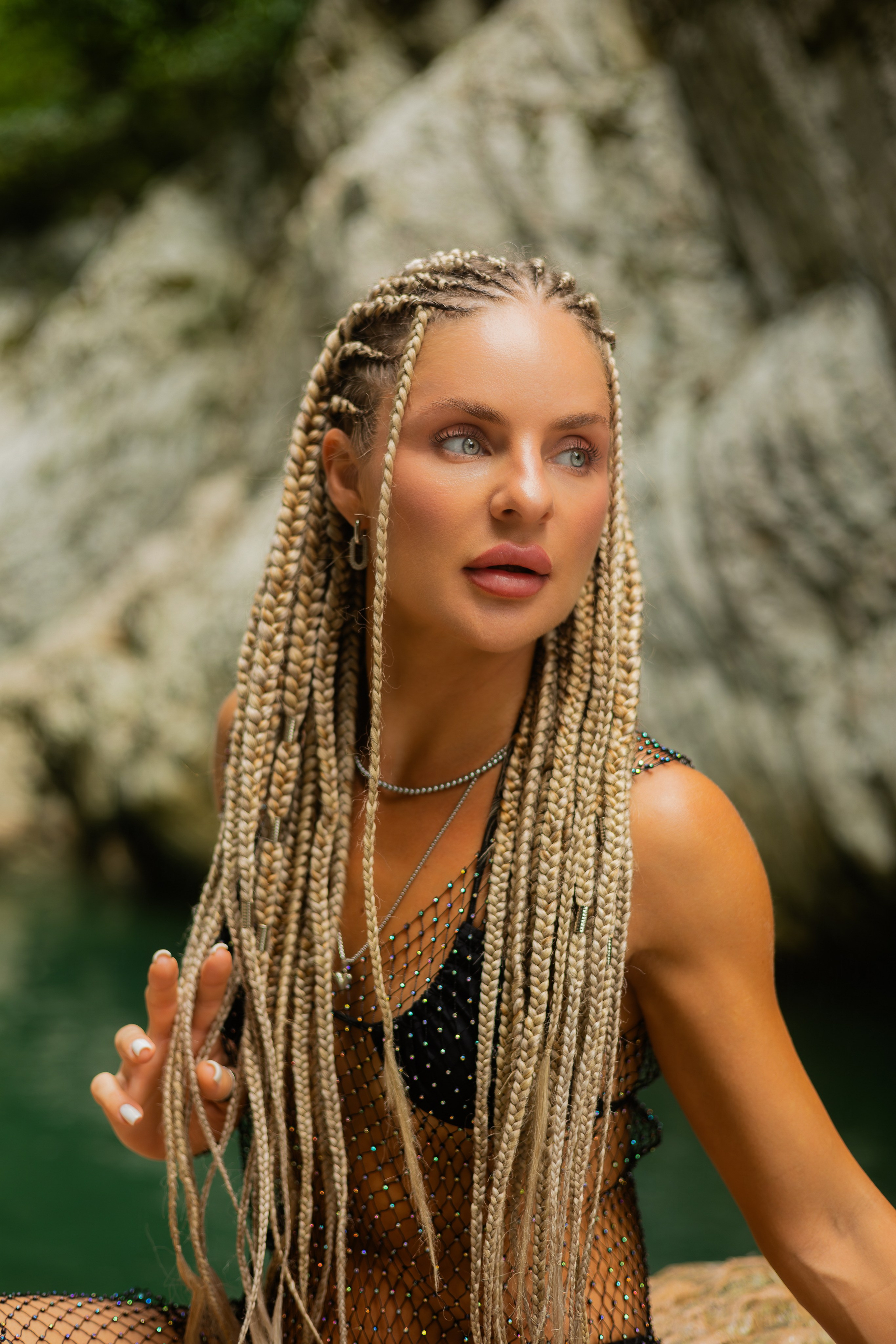 На скалах. Фотограф Мария Камаева