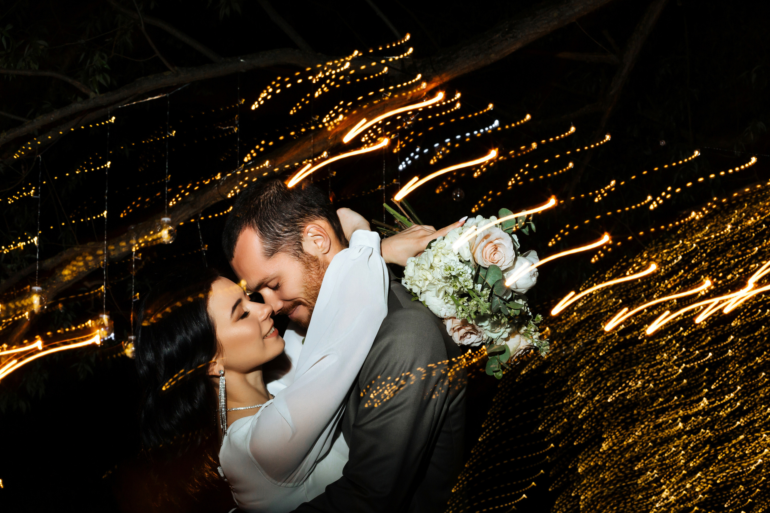 Валерия и Иракли — выездная регистрация. Фотограф в Твери Helga J. Fox