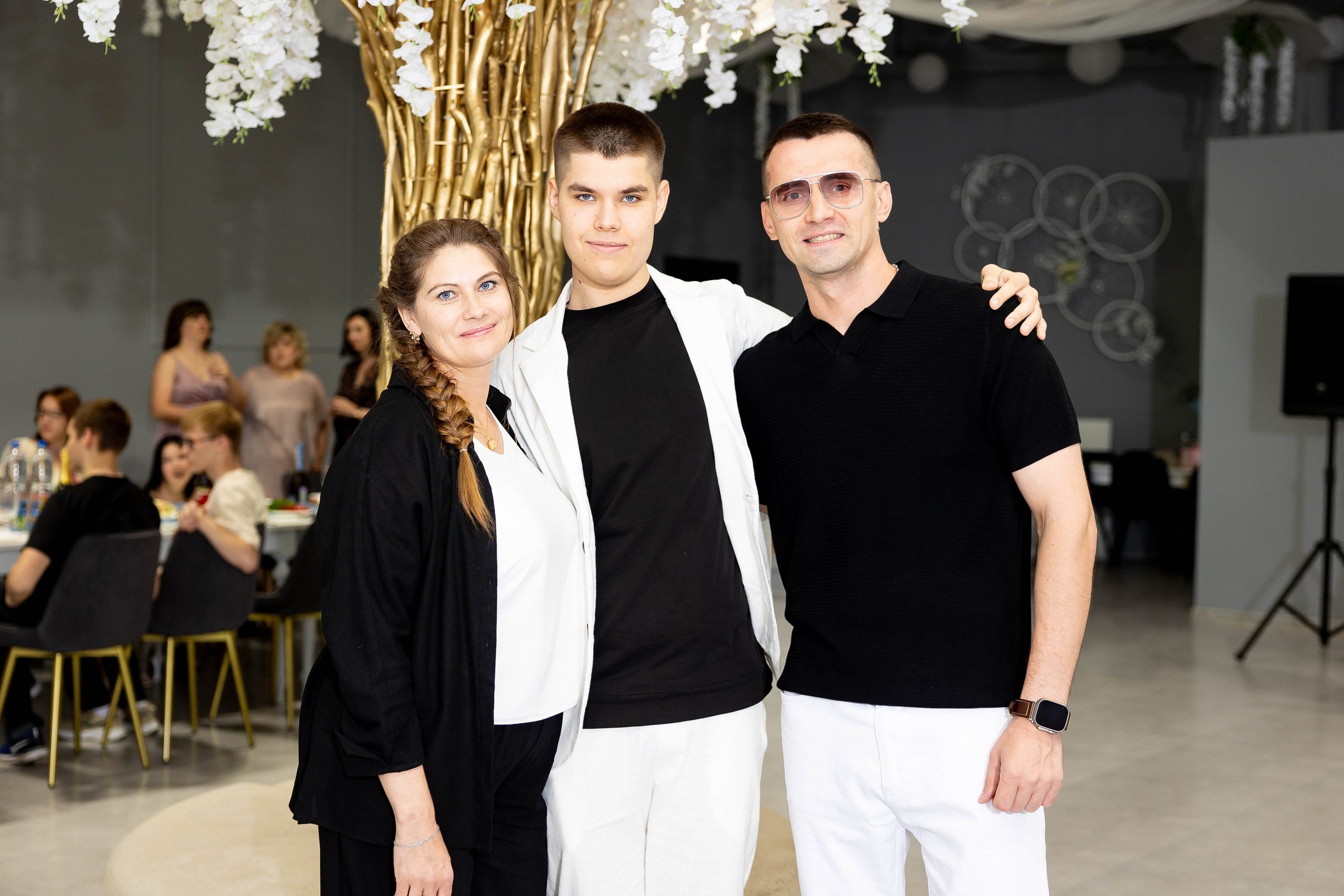 Школа 9 выпуск 2025. Выпускные альбомы в Краснодарском крае