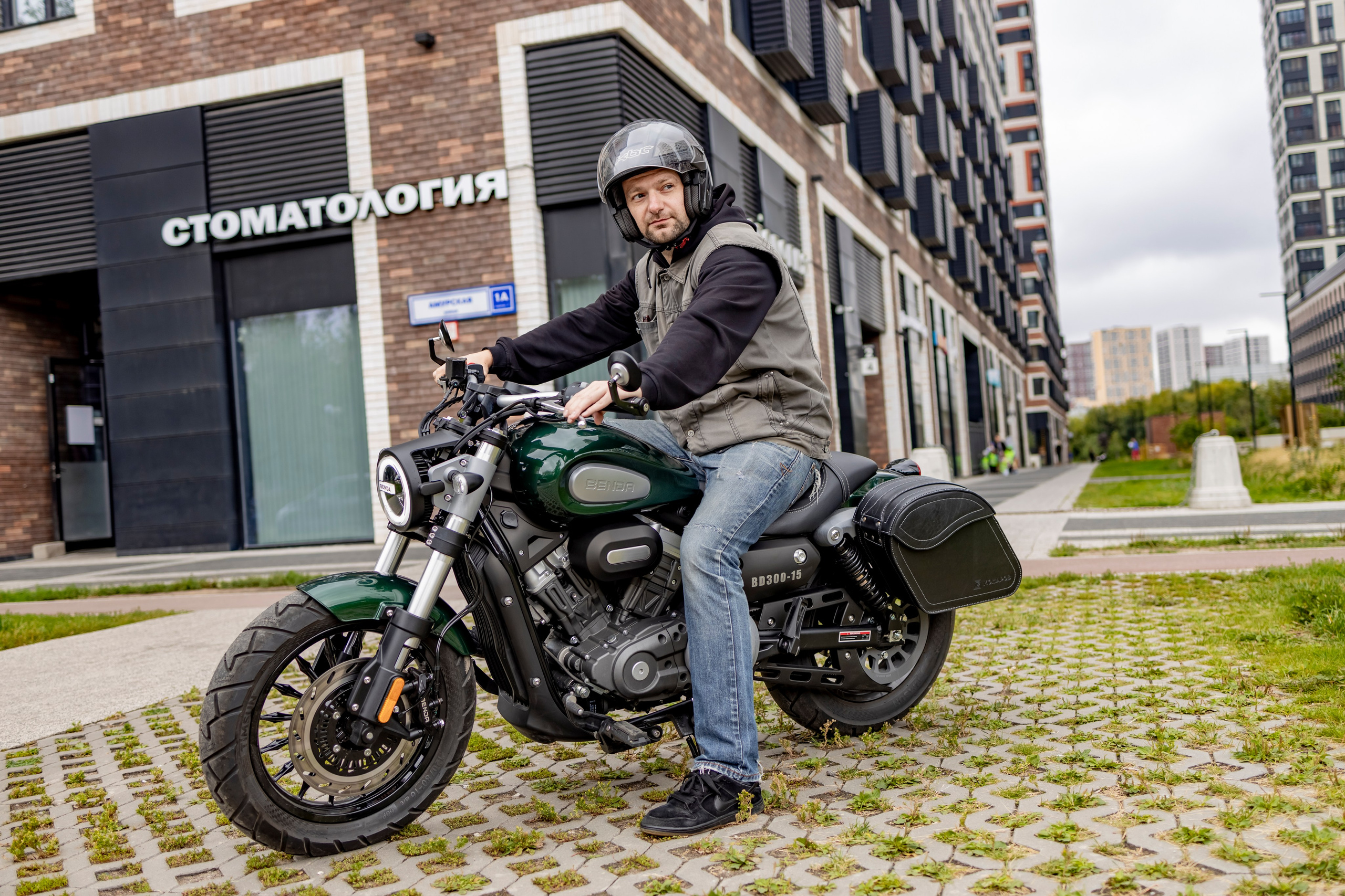 Съемка для журнала мотоцикл Benda Chinchilla. Репортажный, семейный и студийный фотограф в Москве Демин Алексей