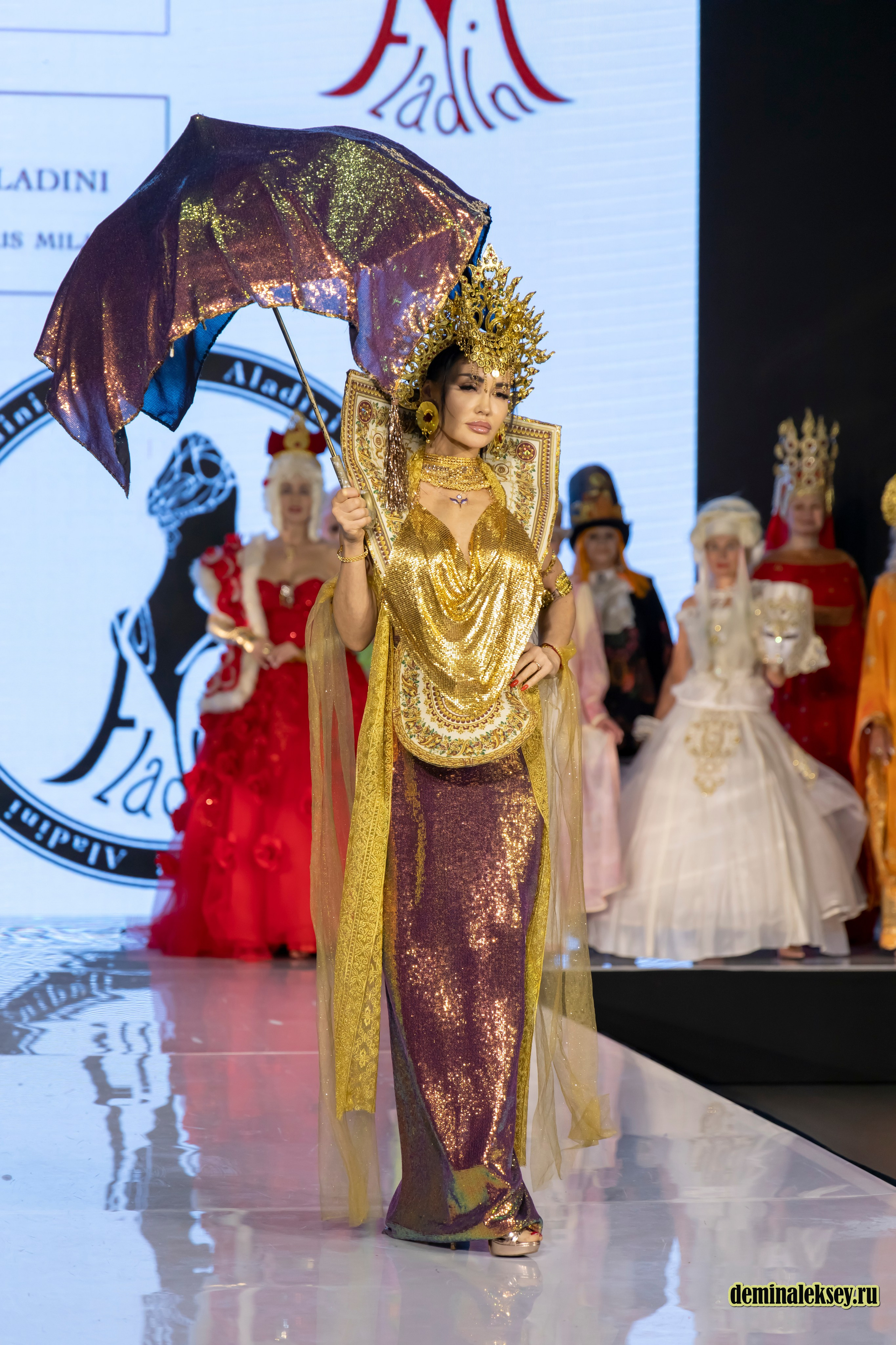 Показ бренда Аладини на выставке Уникальная Россия 2025. Репортажный, семейный и студийный фотограф в Москве Демин Алексей