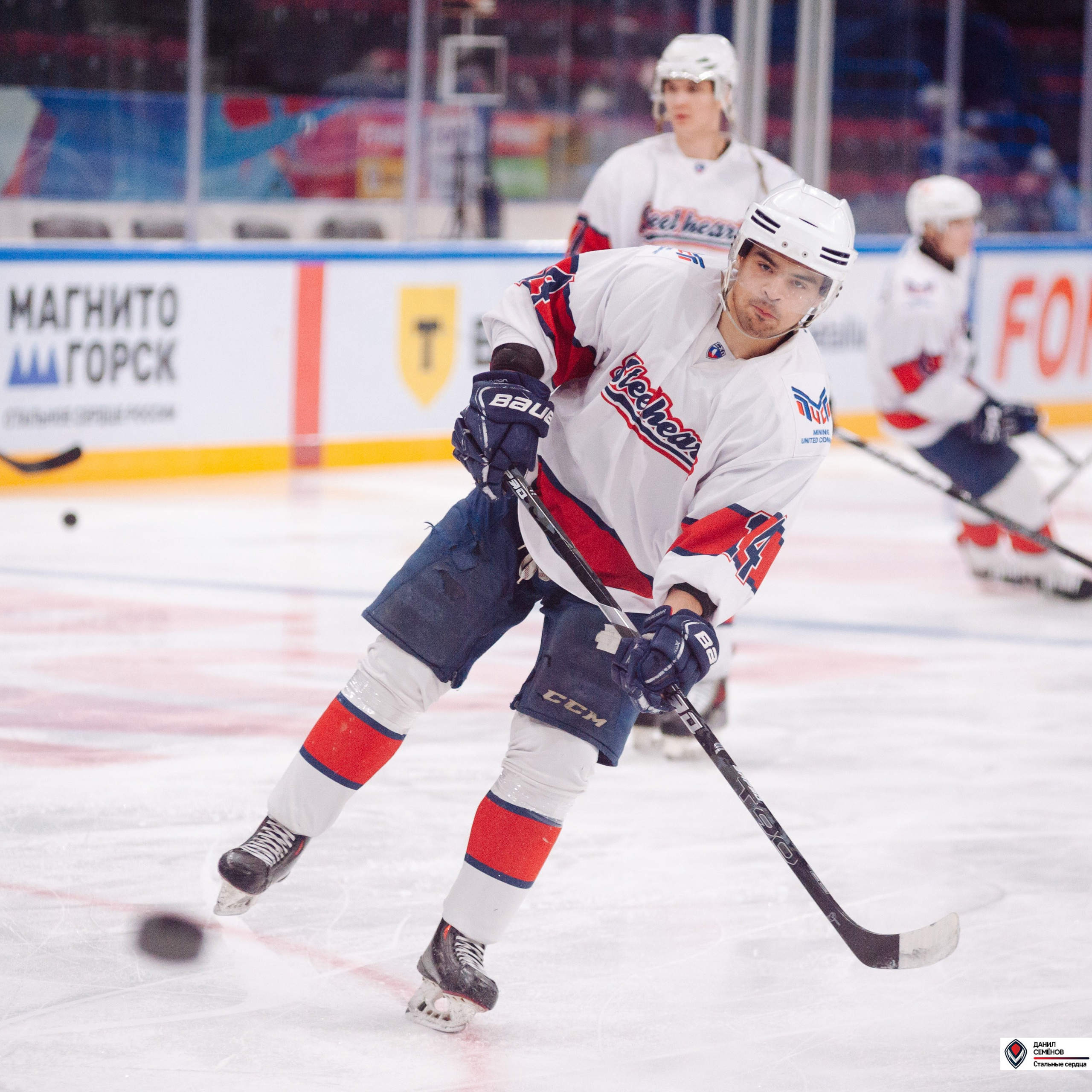 Чемпионат СХЛ. Стальные сердца — Газовик. Фотограф Магнитогорск Данил Семенов