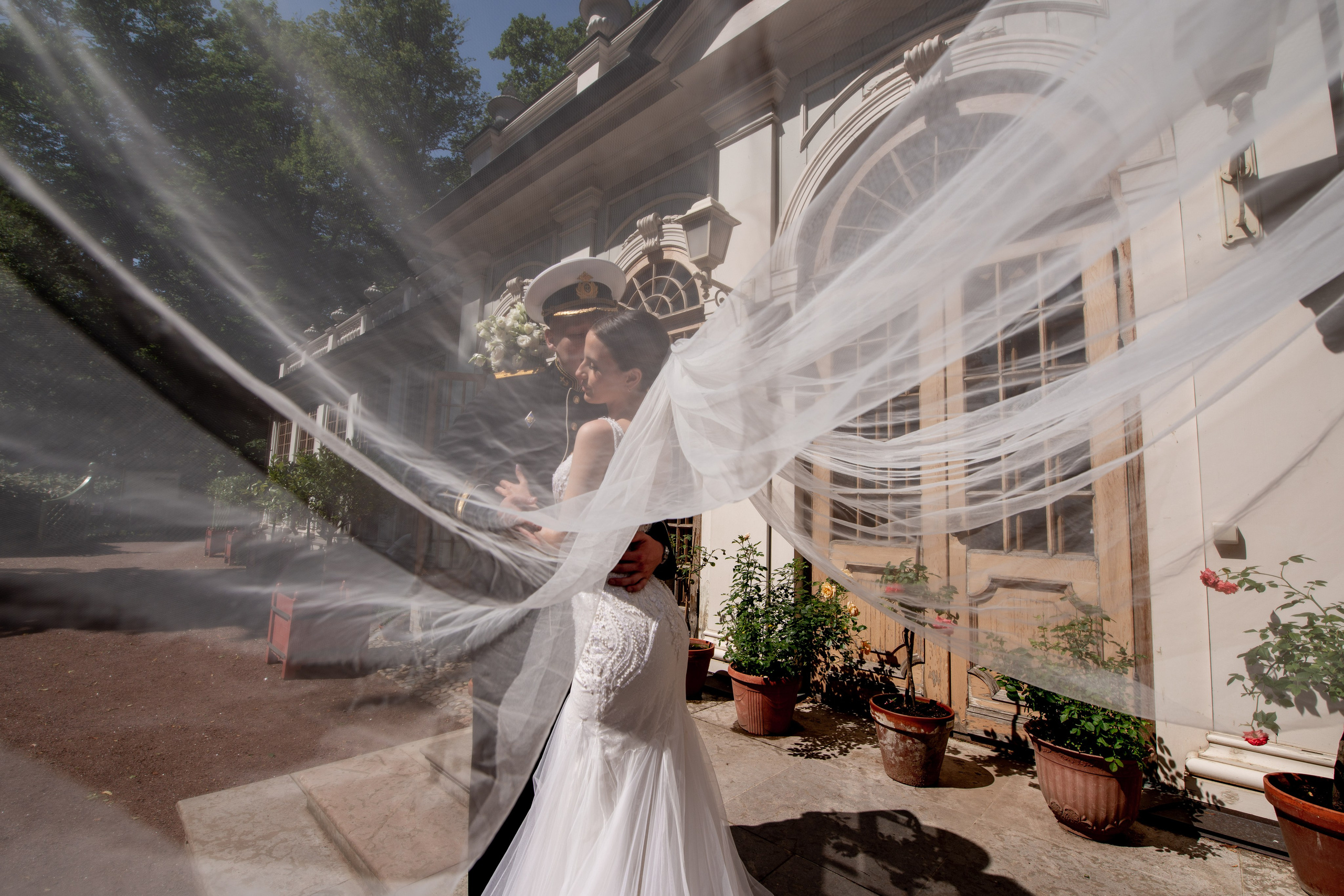 Елизавета и Максим (фотосессия у Дворца Штиглица, набережная Мойки и у Законодательного собрания). Портретный, семейный и свадебный фотограф в Санкт-Петербурге и в Пушкине Ширяев Денис