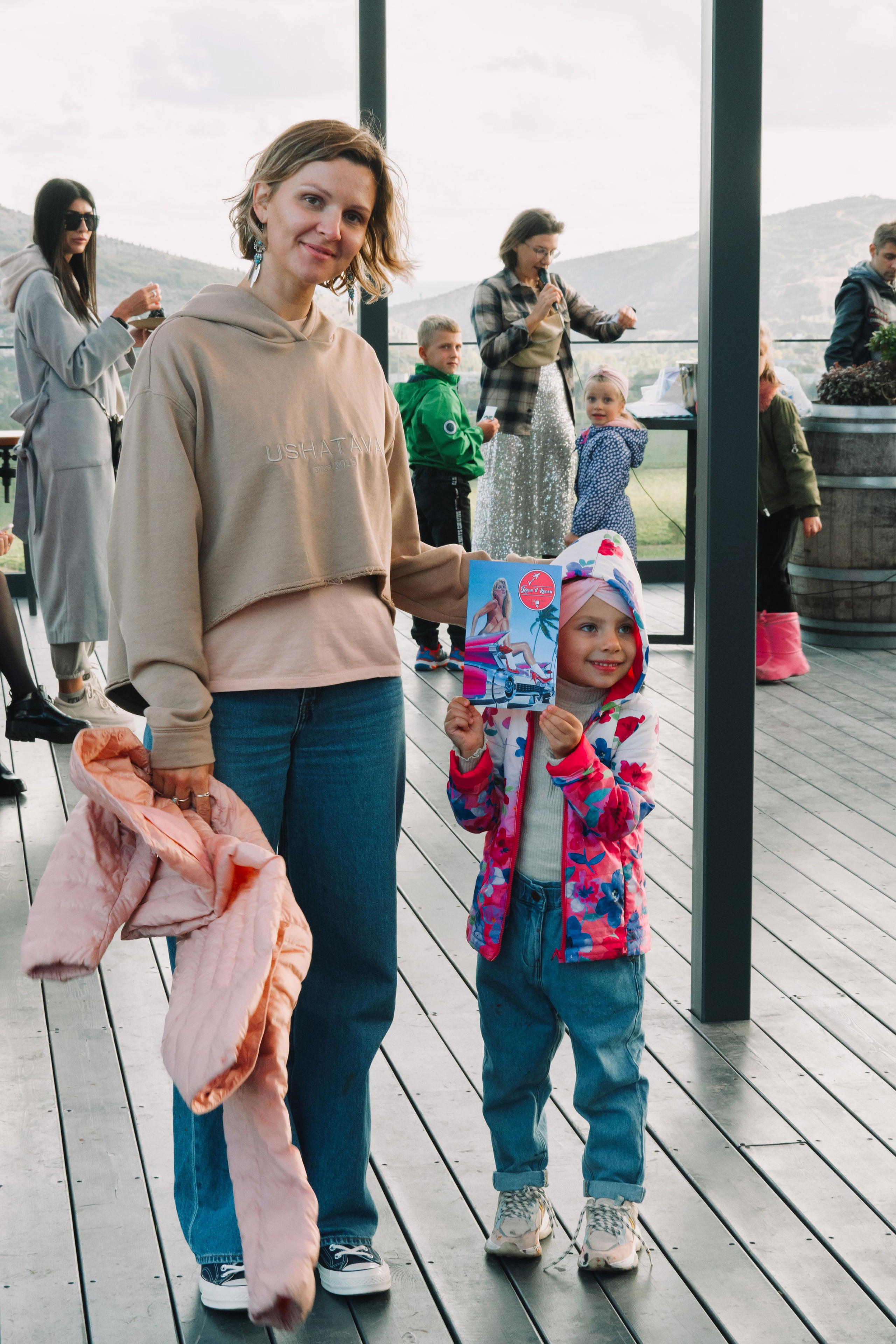 Mothers' Day Party. Fotograf Dmitrii Donets