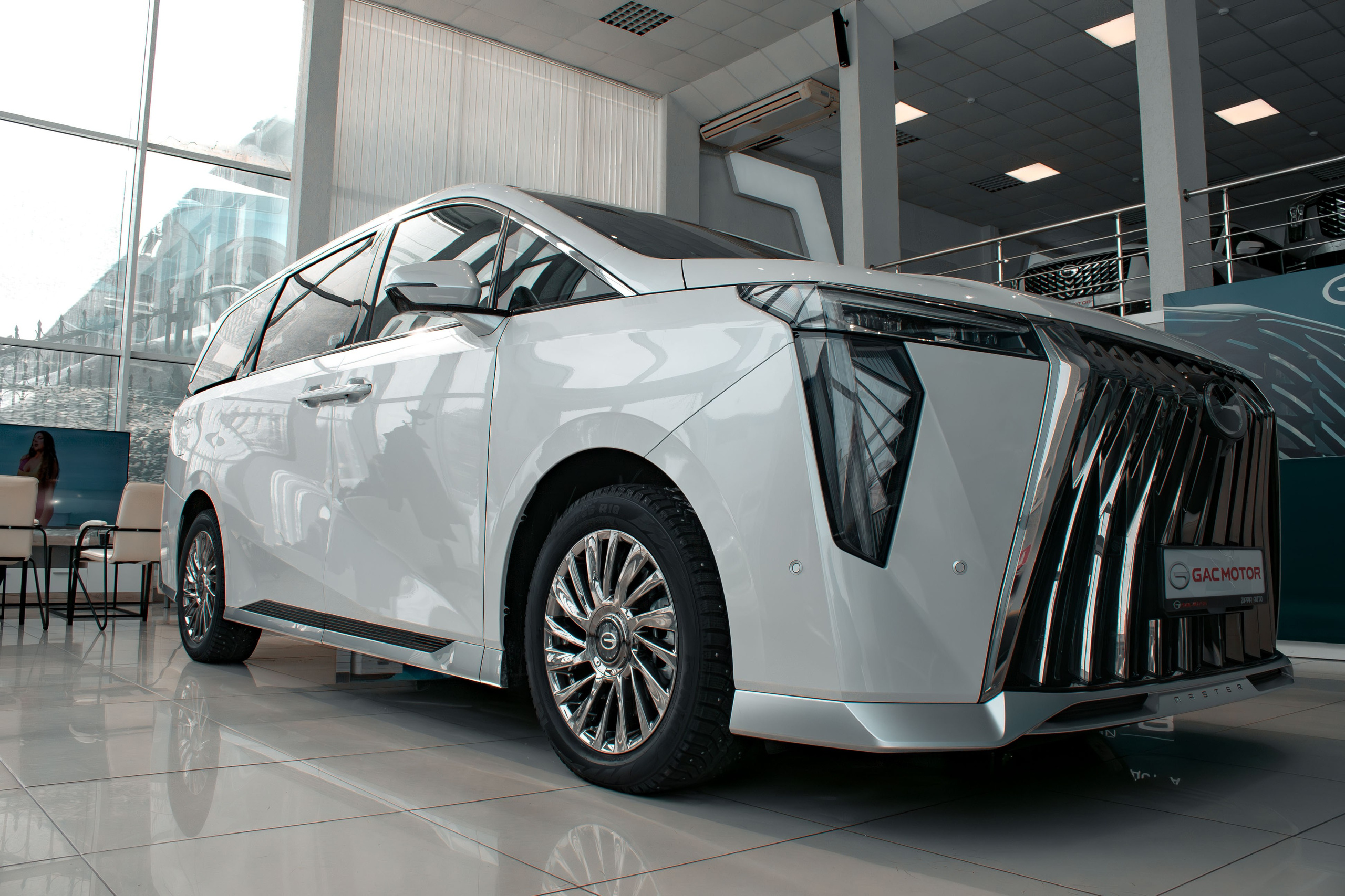 Бизнес съемка для автосалона GAC в городе Ижевск. Бизнес фотограф Ижевск — Назаров Роман