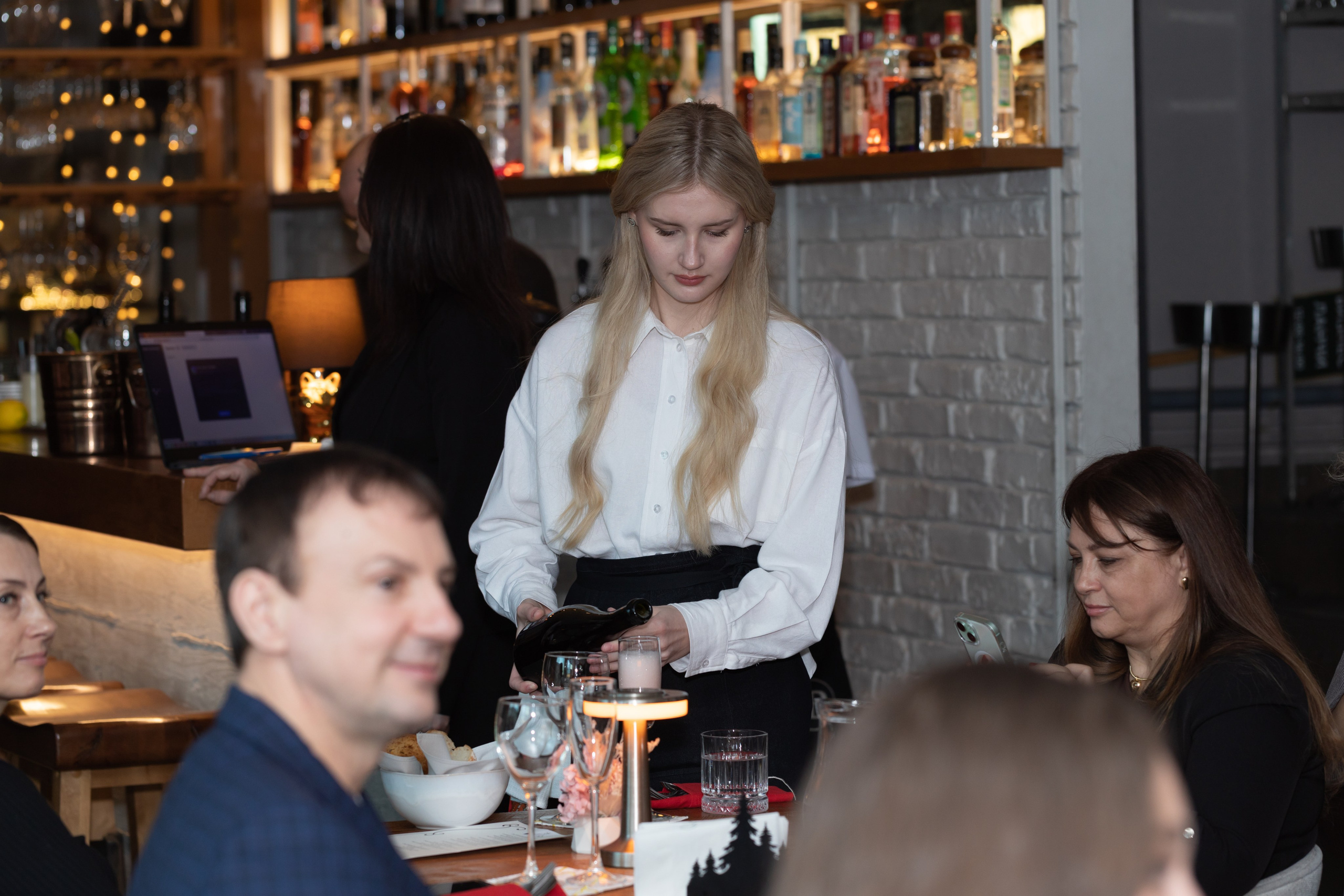 Винный вечер «Новая высота». Food и предметный фотограф в Барнауле Ирина Супряженко