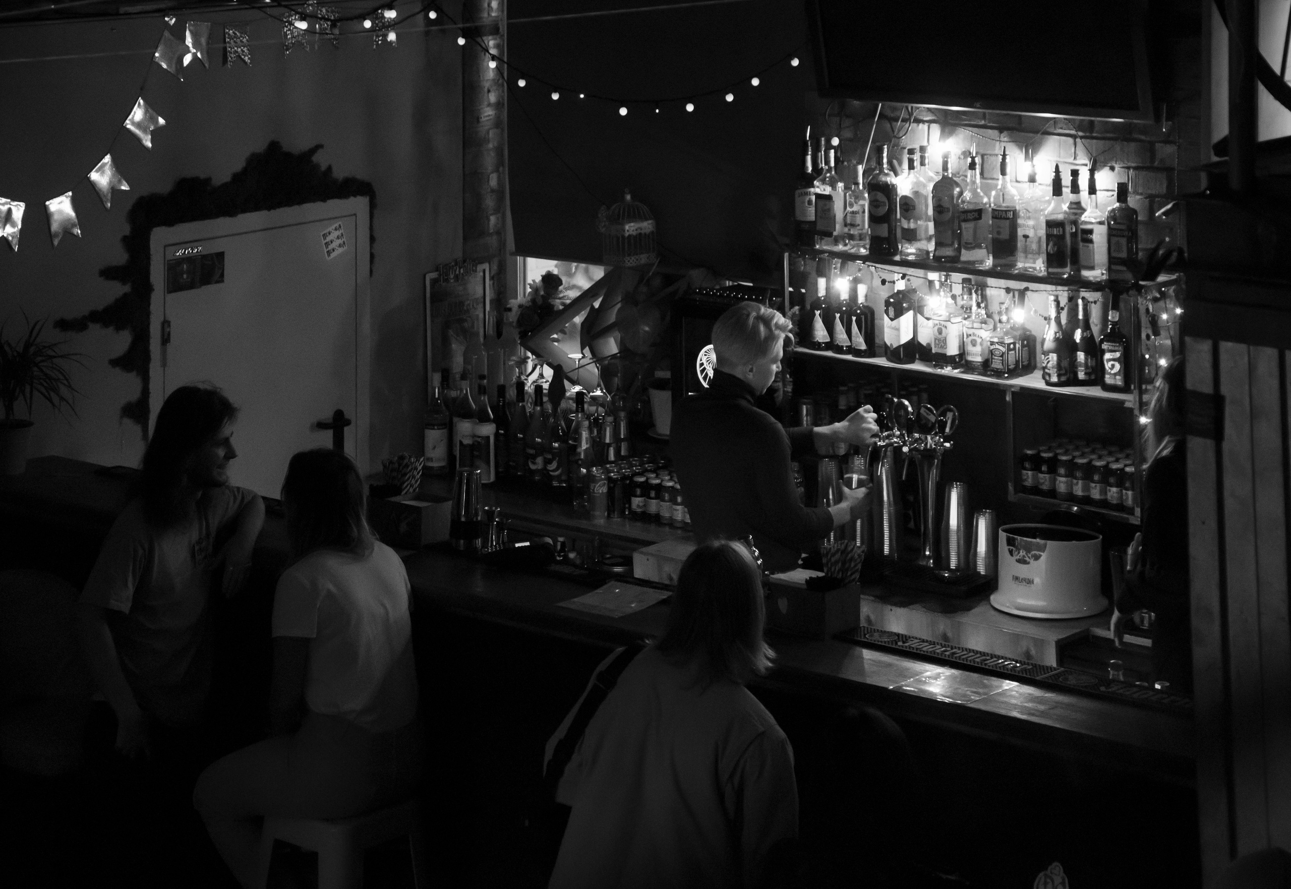 Муз. группа «Кабельщик». Сандра Ковалева | ЧБ фотограф