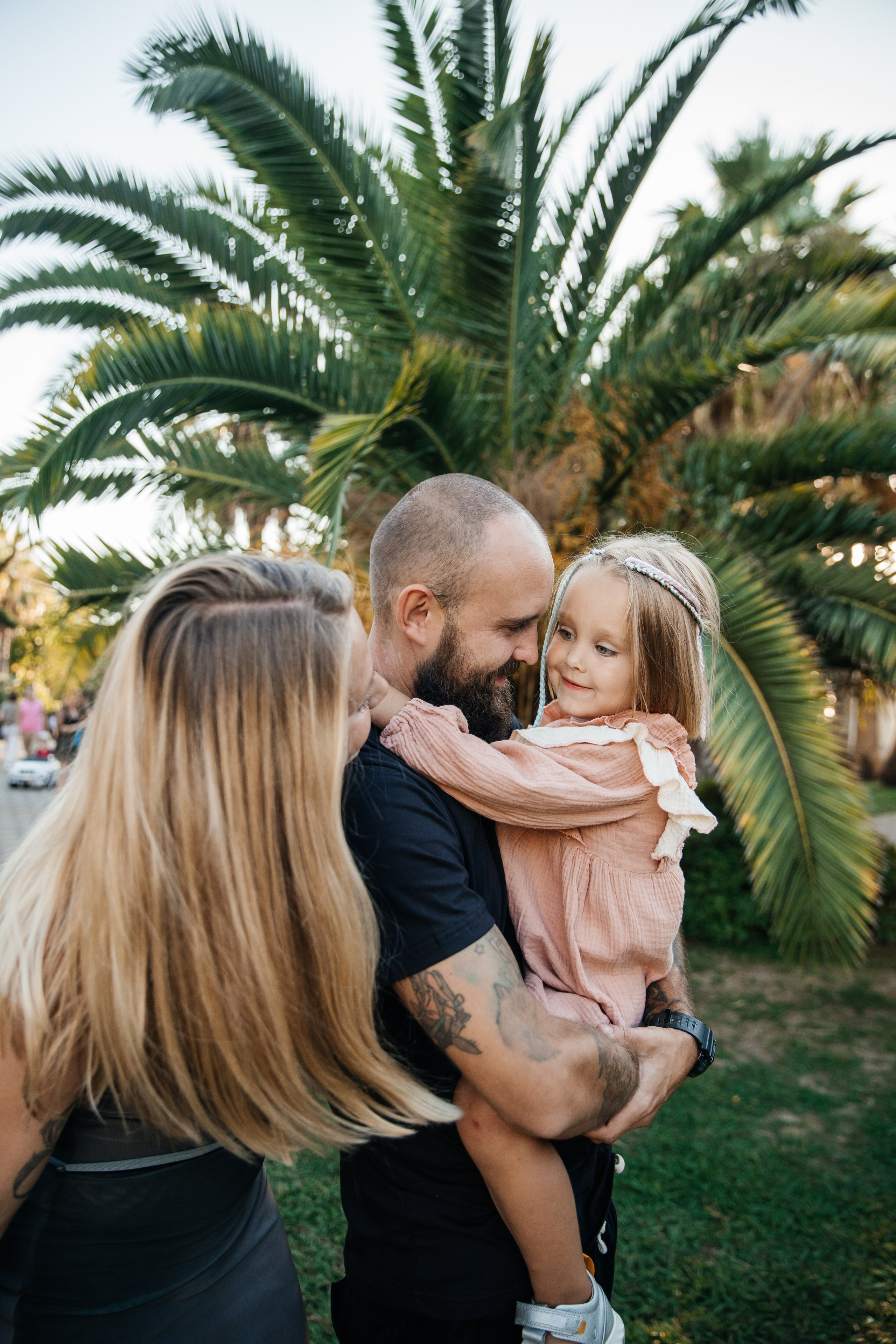 Таисия, Антон и две славных дочки. Фотограф в Сочи. Свадебная видеосъемка Сочи