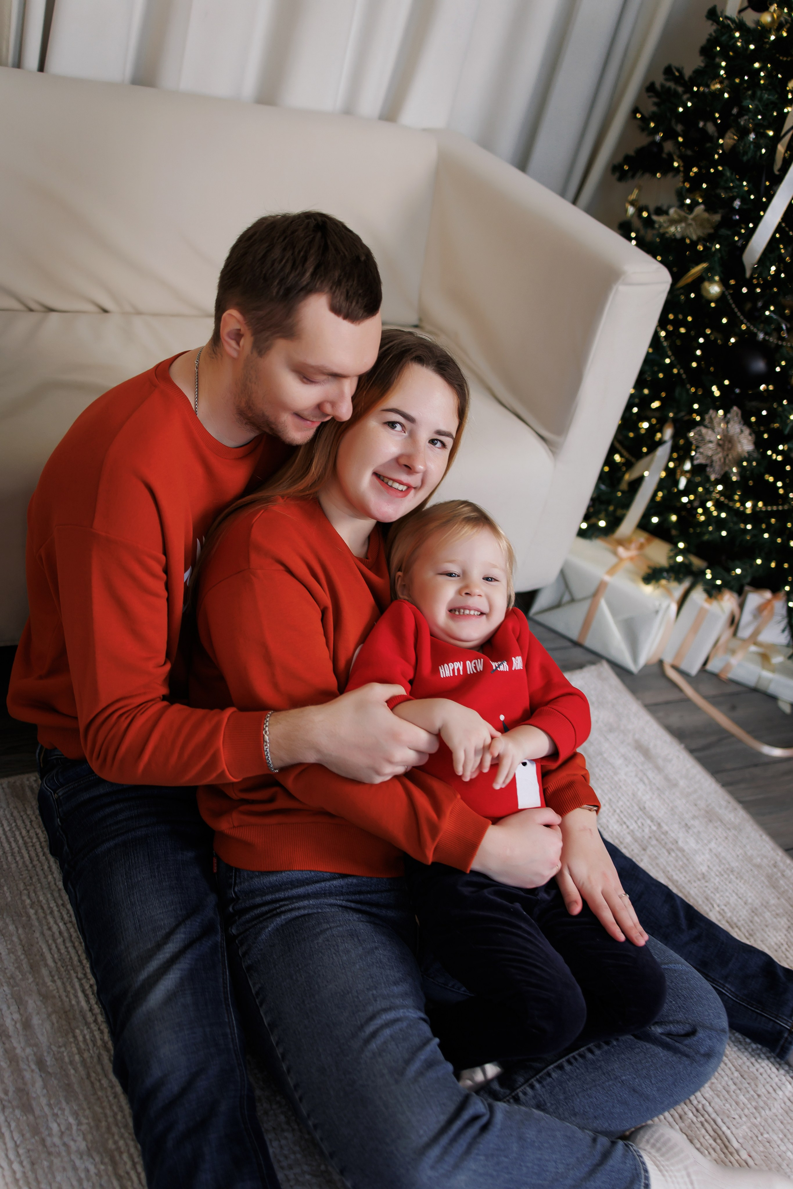 Ваши фотографии. Интерьерная фотостудия Background в Омске