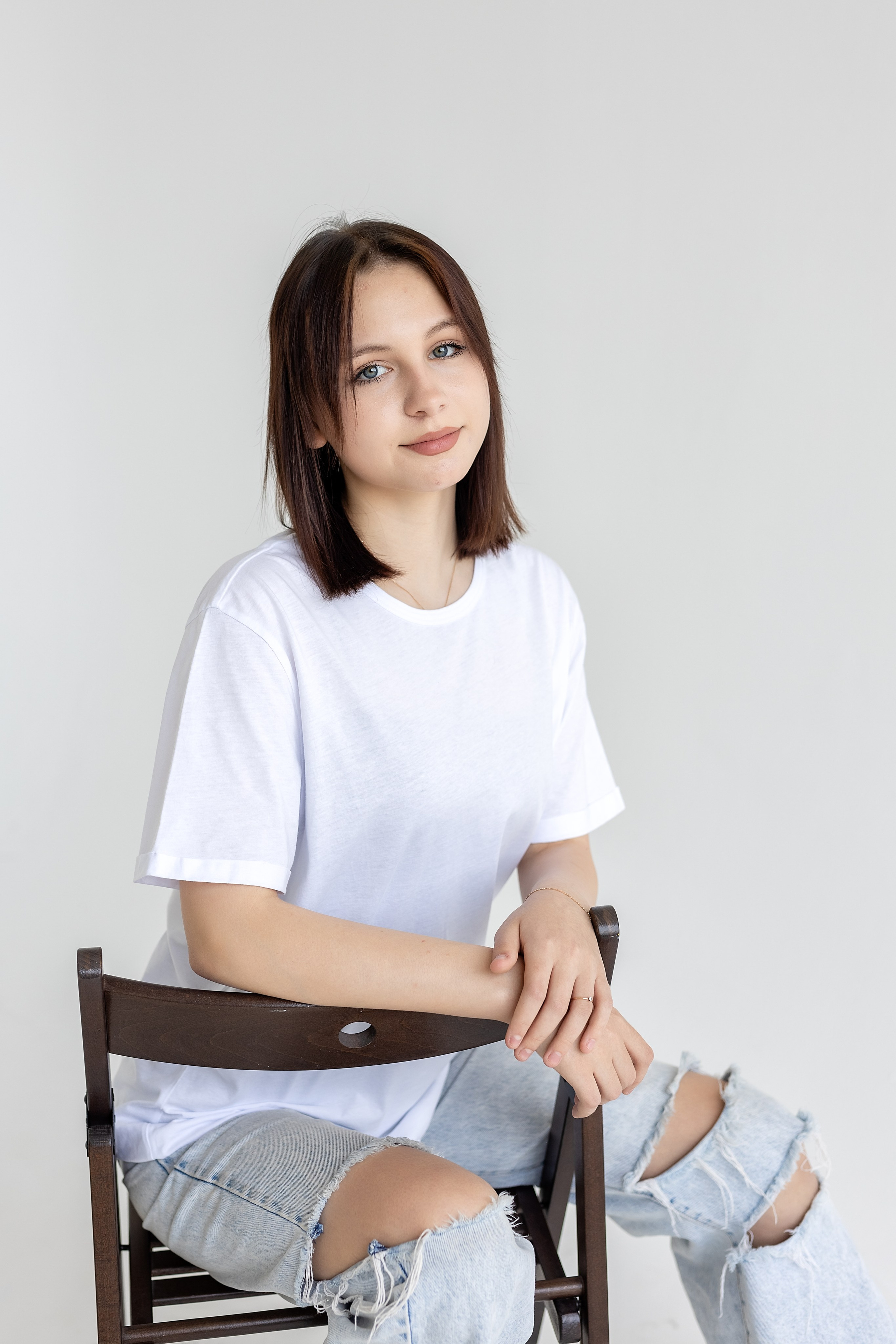 Школа 11, 9-г класс. Артём. Стильный выпускной альбом Владивосток фотограф Вероника Мигачева