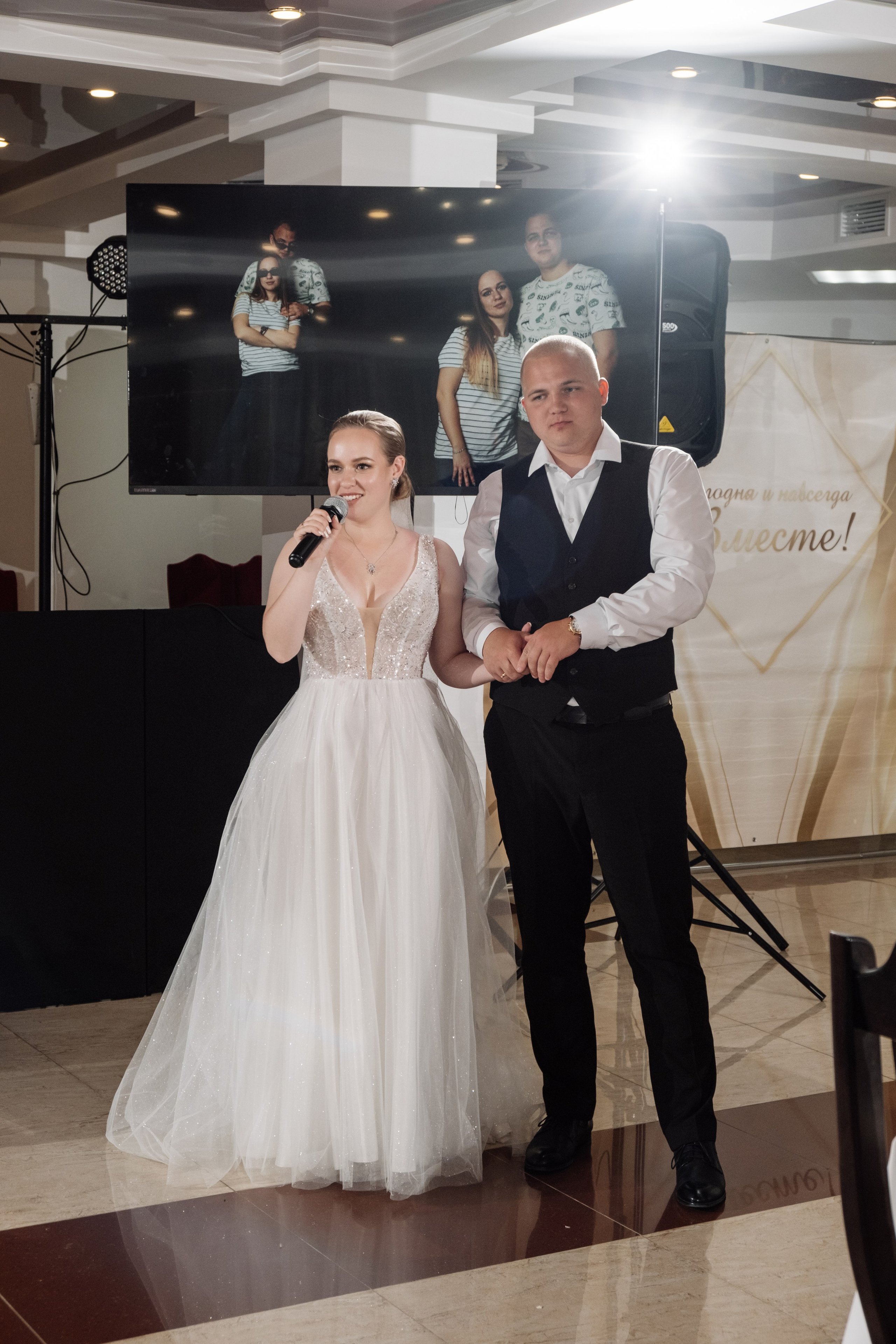 Свадебный ретопртаж. Профессиональная фотосъемка в Крыму. Натуральные эмоции и живые кадры. Забронируйте дату прямо сейчас!