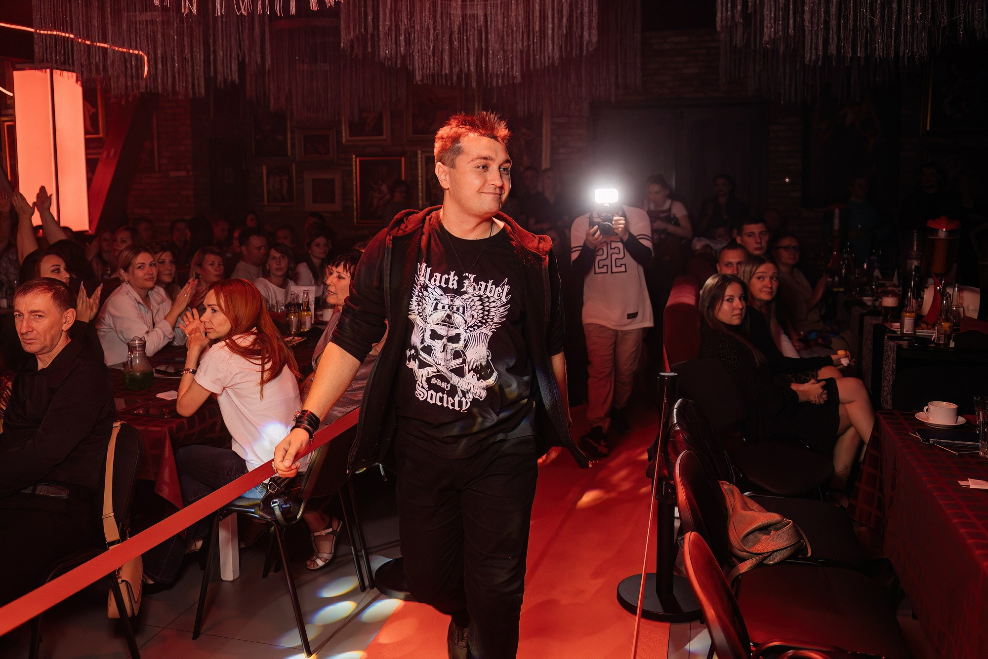 Караоке-проект «Голос большого города». Свадебный и репортажный фотограф Никита Сницарев в Барнауле