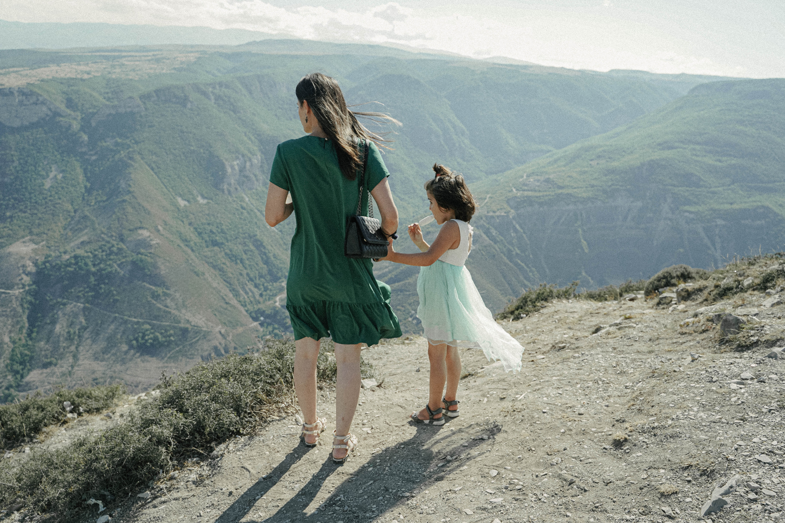 СЕВКАВ. Стрит-фотография, полная абсурда, идиотизма и красоты