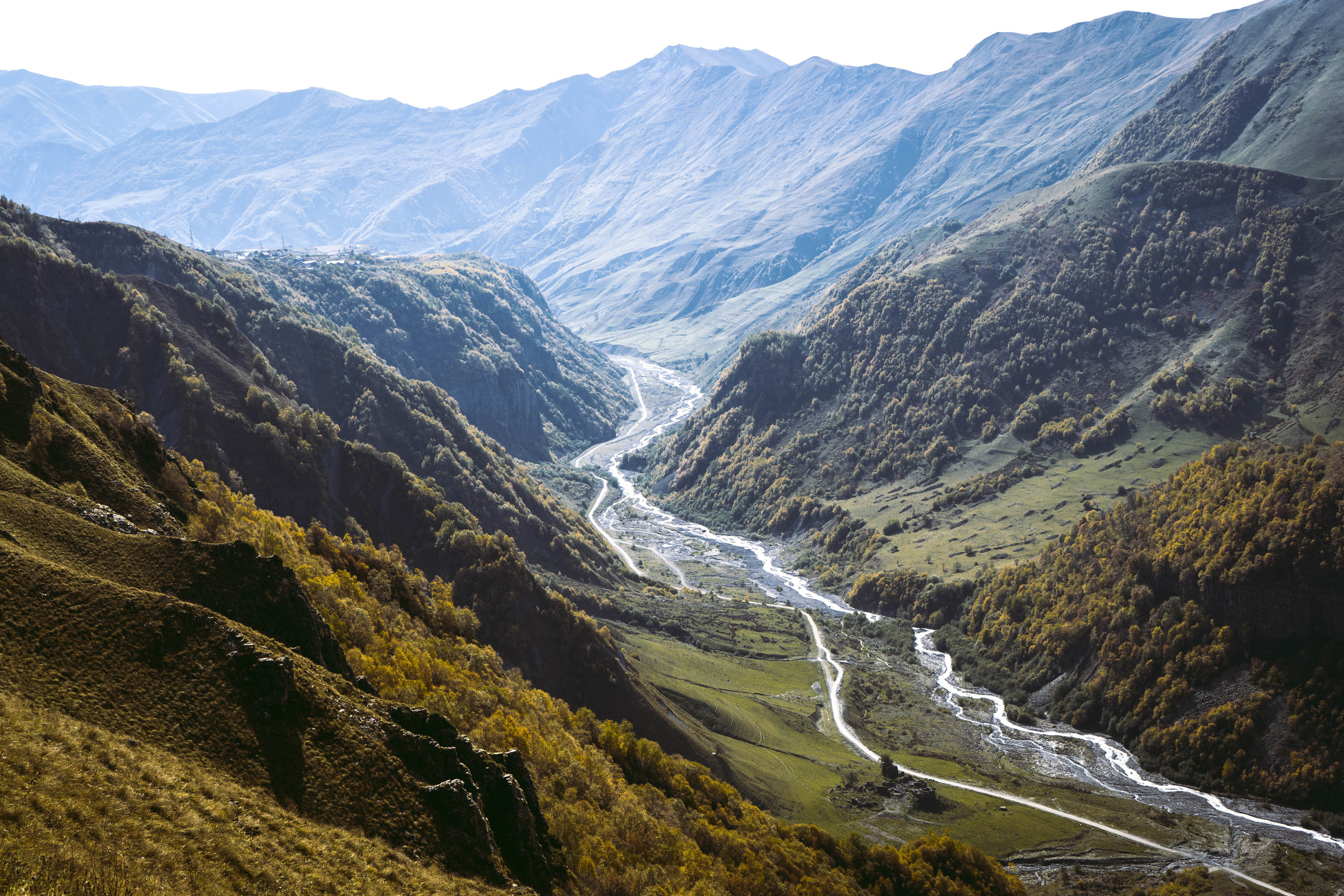 ГРУЗИЯ. Стрит-фотография, полная абсурда, идиотизма и красоты
