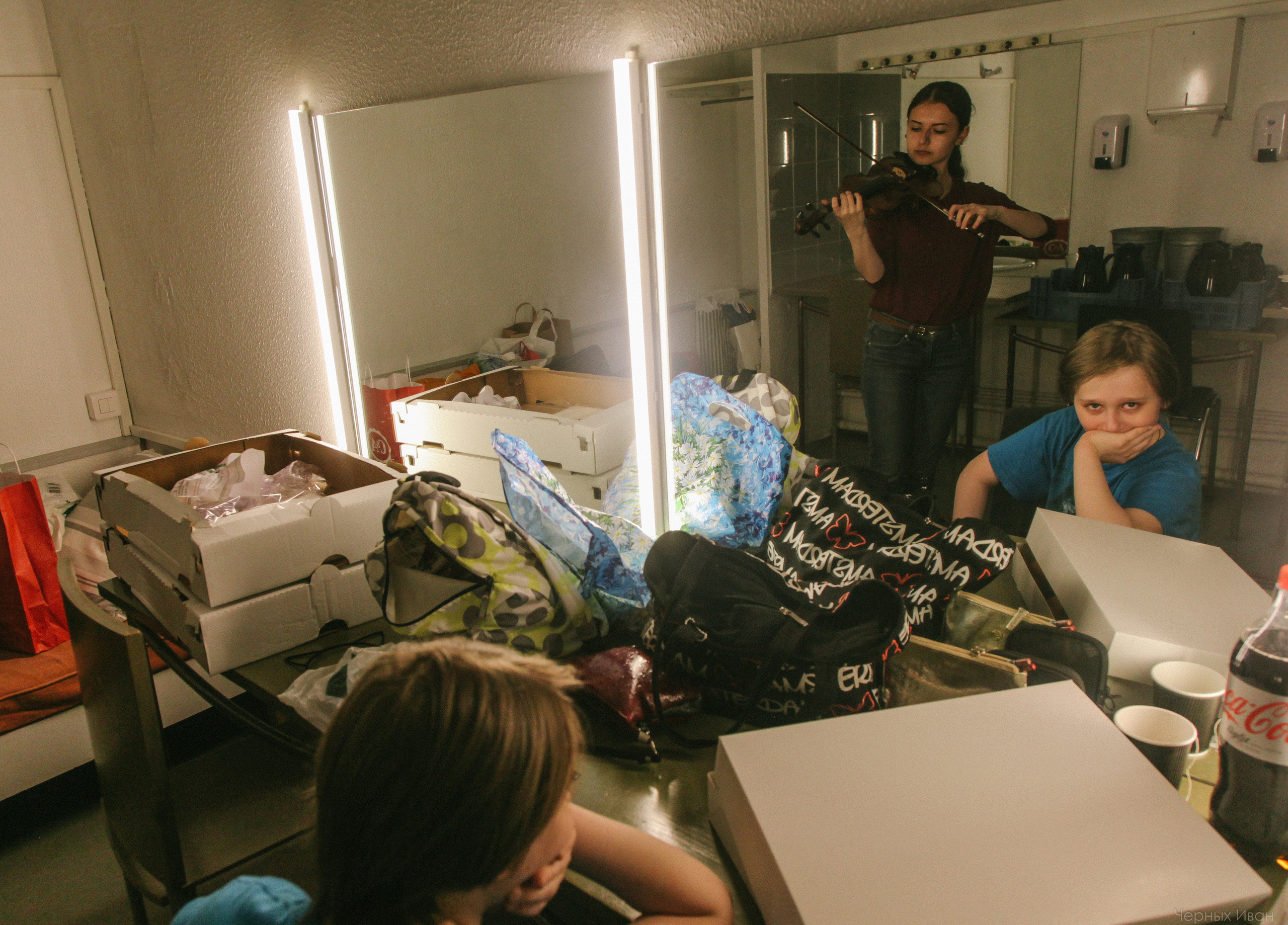 ФРАНЦИЯ. Стрит-фотография, полная абсурда, идиотизма и красоты