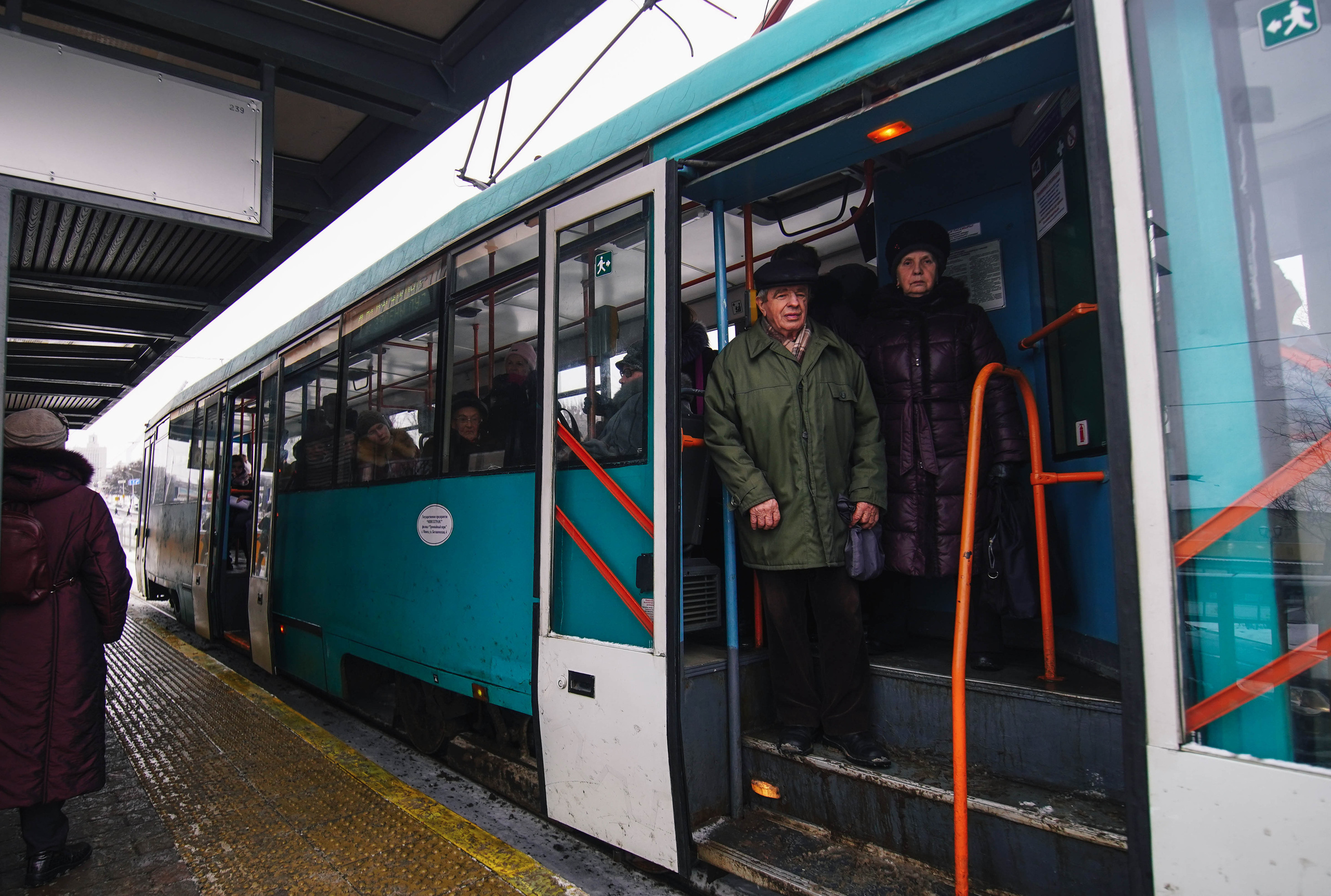 МИНСК. Стрит-фотография, полная абсурда, идиотизма и красоты