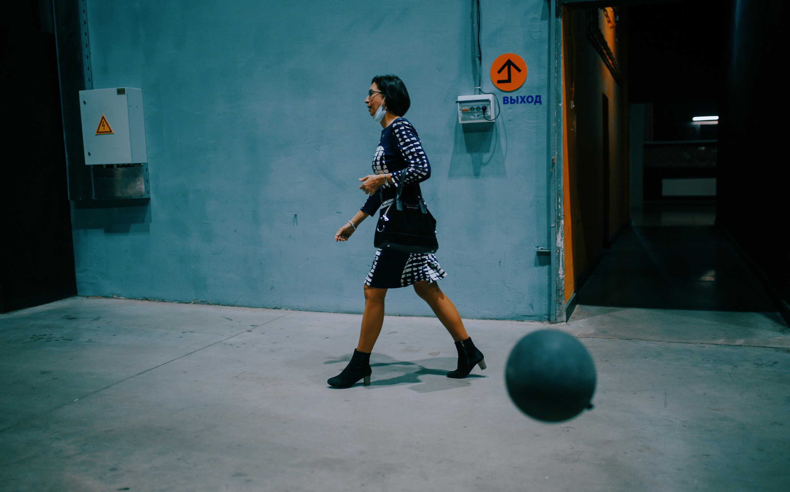 2021. Стрит-фотография, полная абсурда, идиотизма и красоты