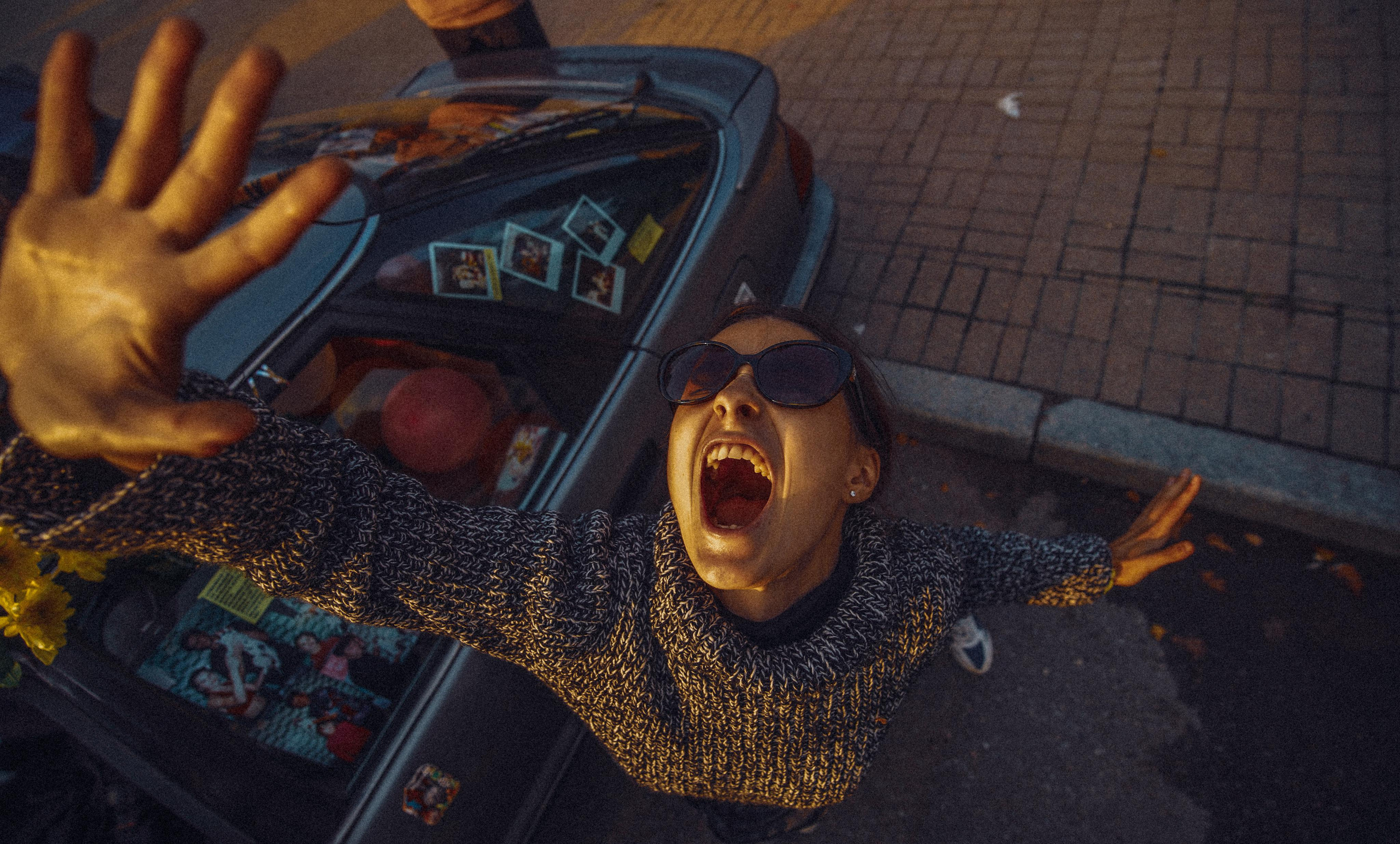 МАГЕЛАТ. Стрит-фотография, полная абсурда, идиотизма и красоты