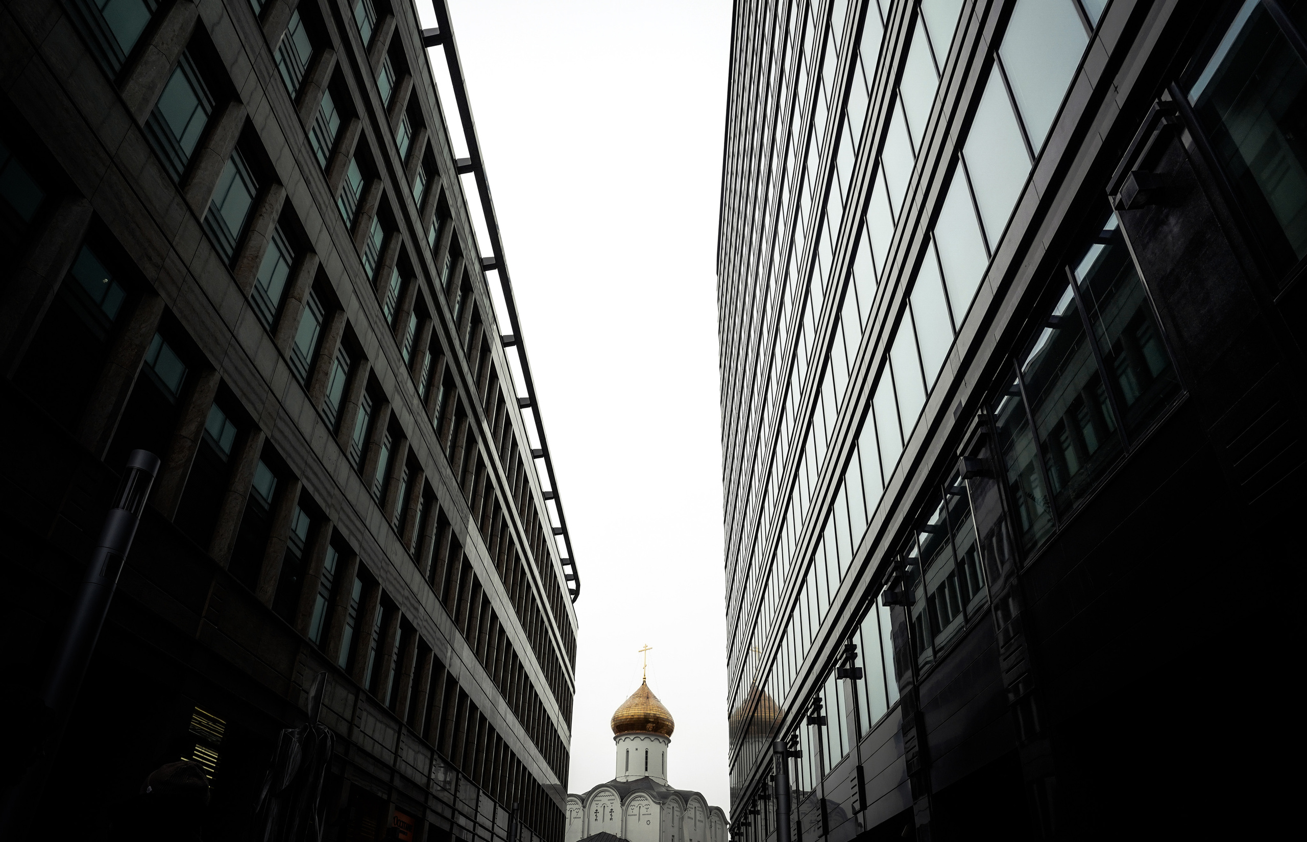 2020. Стрит-фотография, полная абсурда, идиотизма и красоты