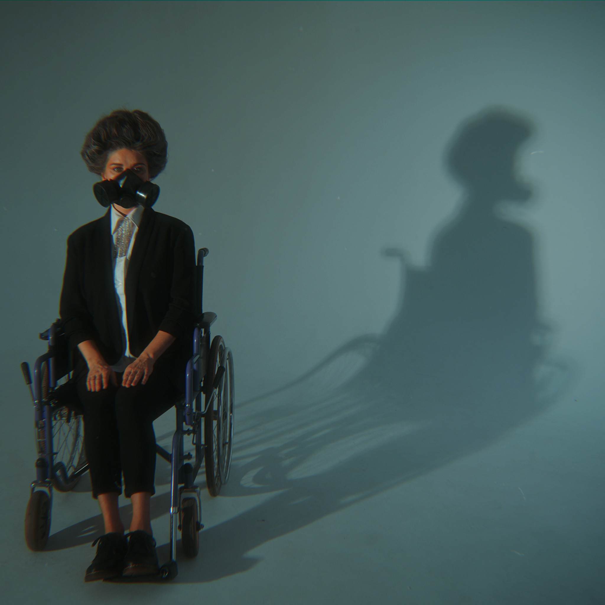 2084. Стрит-фотография, полная абсурда, идиотизма и красоты