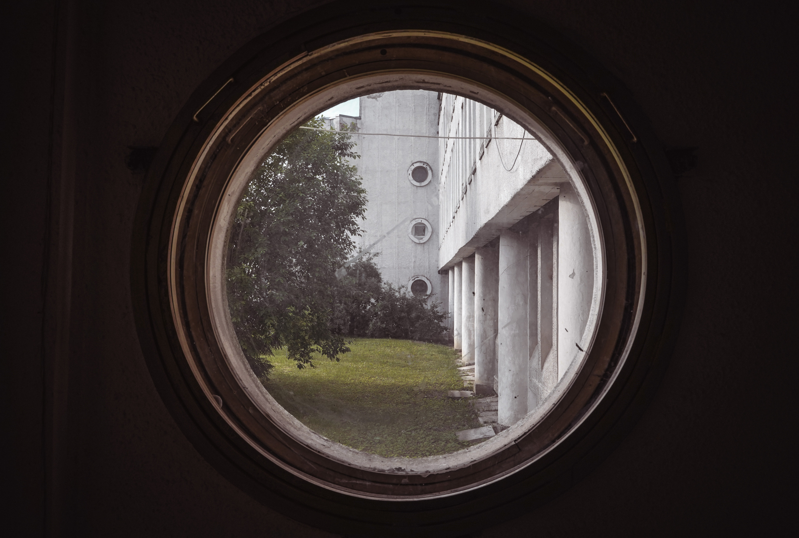 2019. Стрит-фотография, полная абсурда, идиотизма и красоты