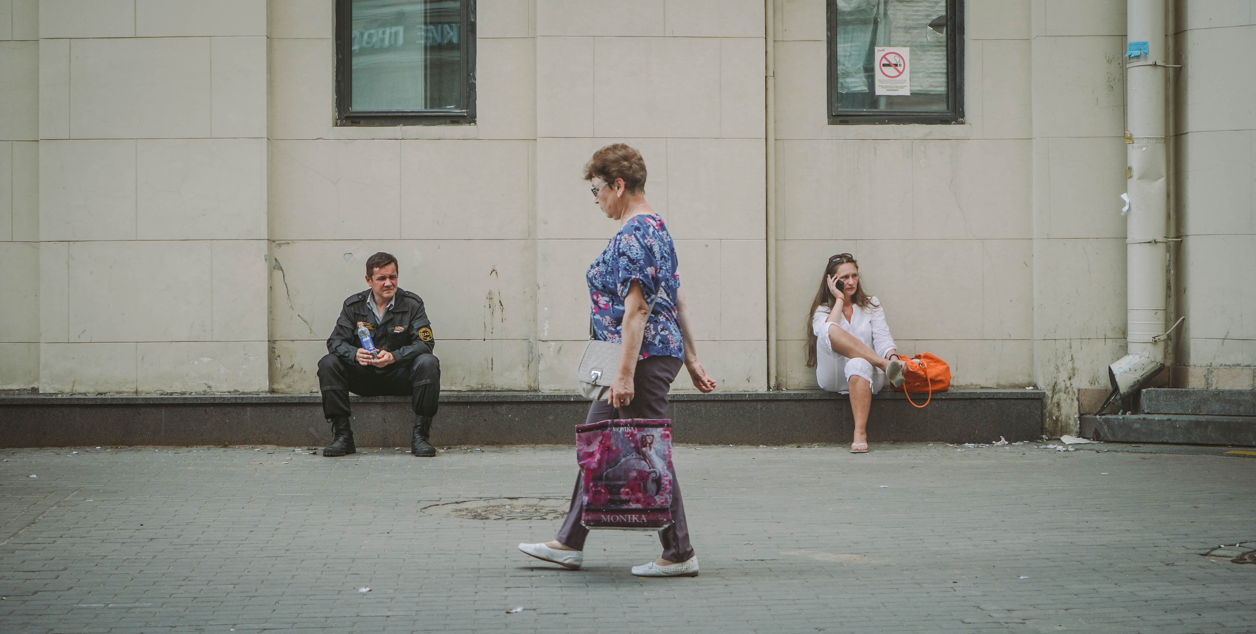 2018. Стрит-фотография, полная абсурда, идиотизма и красоты