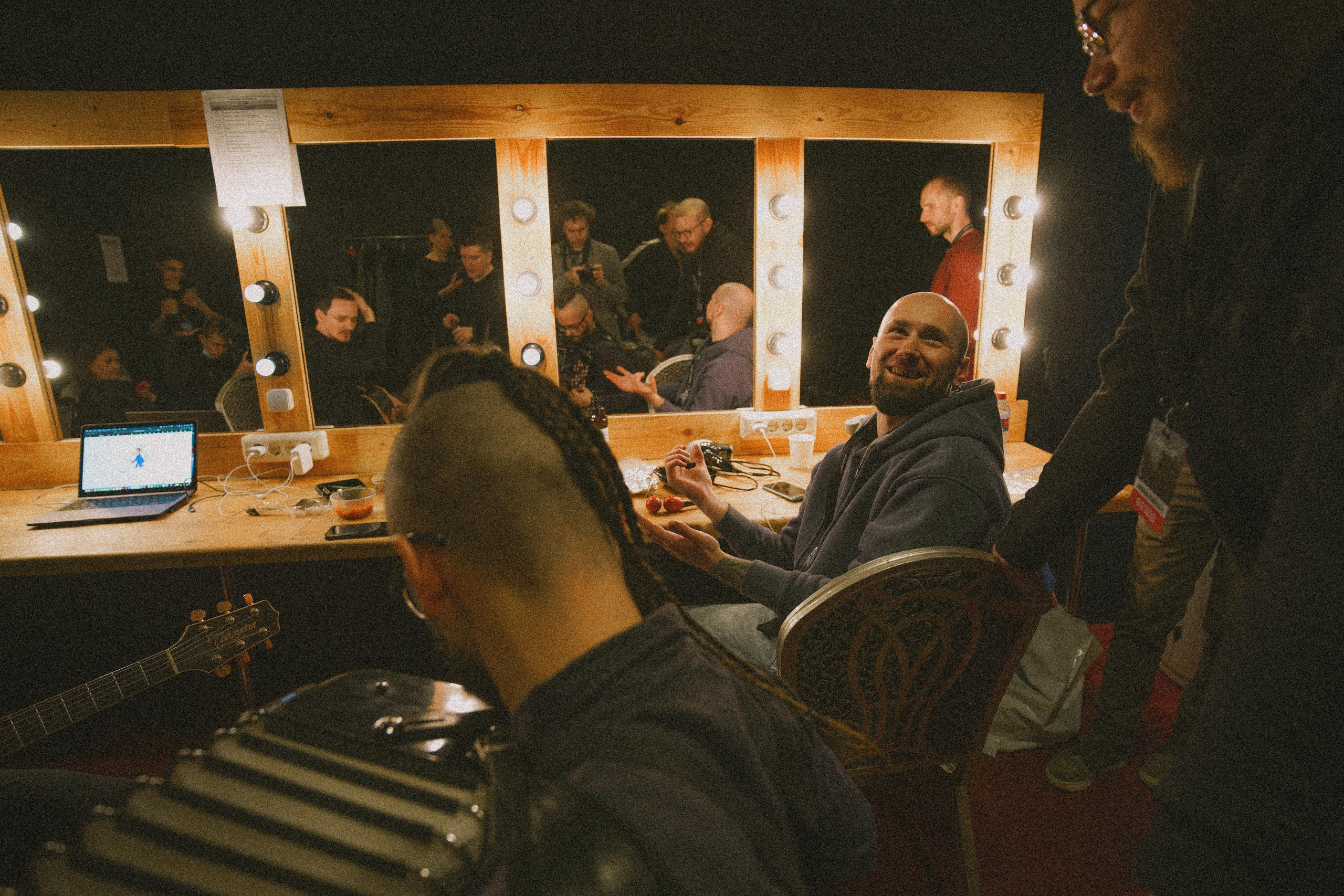 2021. Стрит-фотография, полная абсурда, идиотизма и красоты