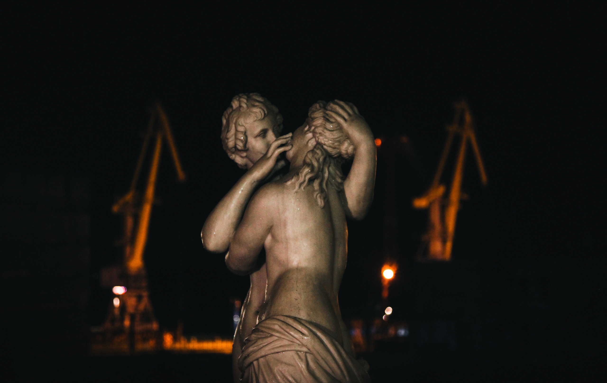 2018. Стрит-фотография, полная абсурда, идиотизма и красоты