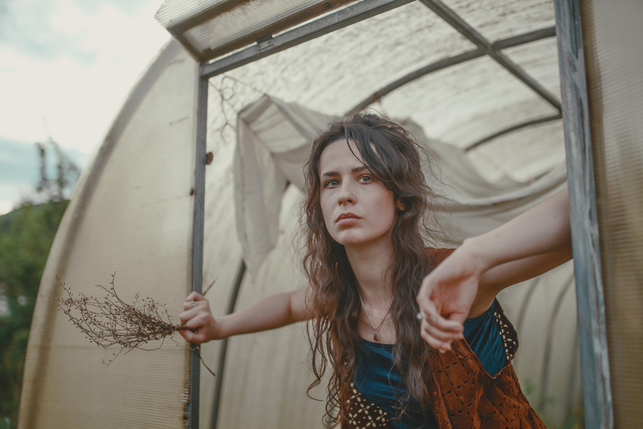 2021. Стрит-фотография, полная абсурда, идиотизма и красоты