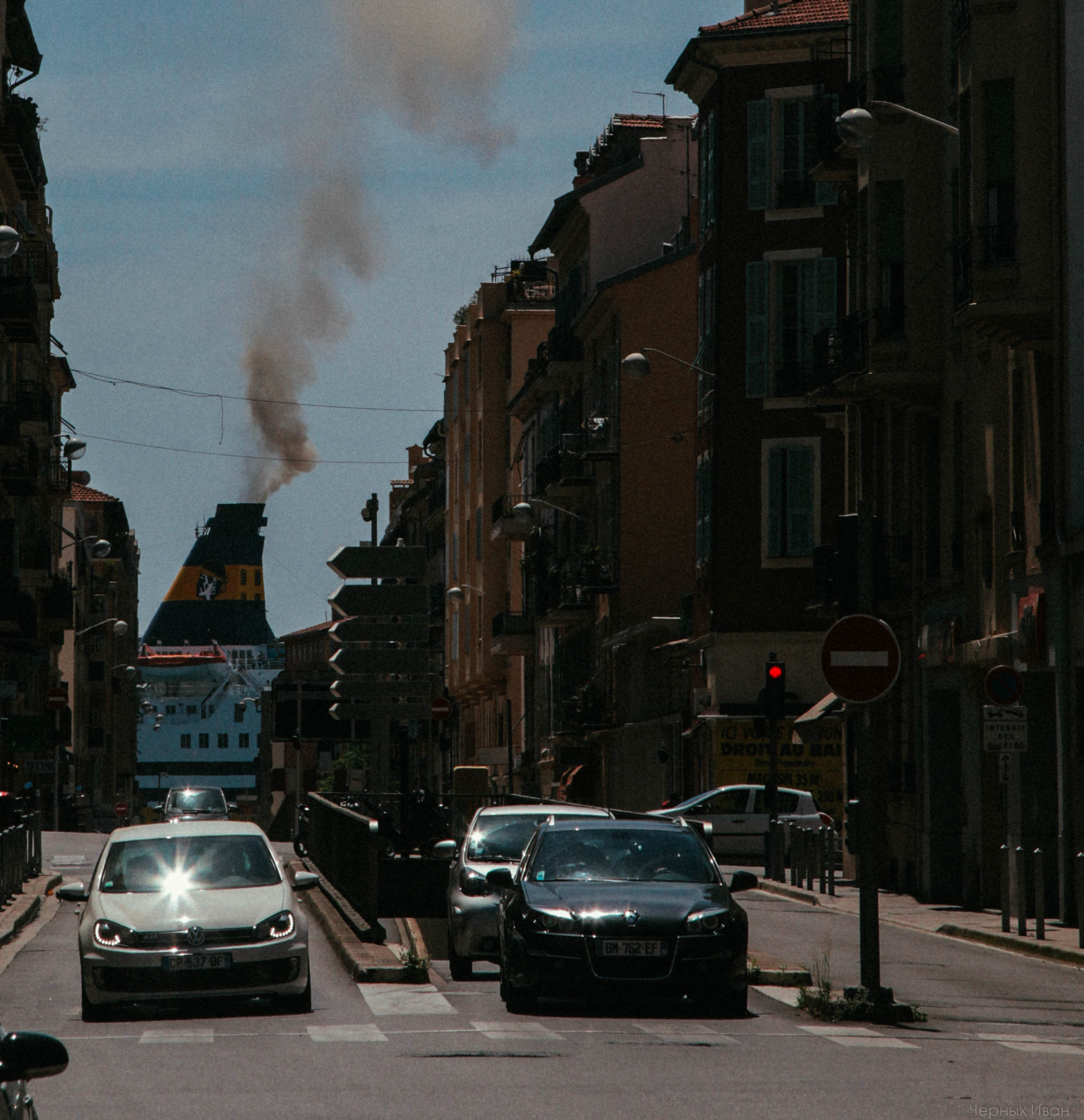 ФРАНЦИЯ. Стрит-фотография, полная абсурда, идиотизма и красоты