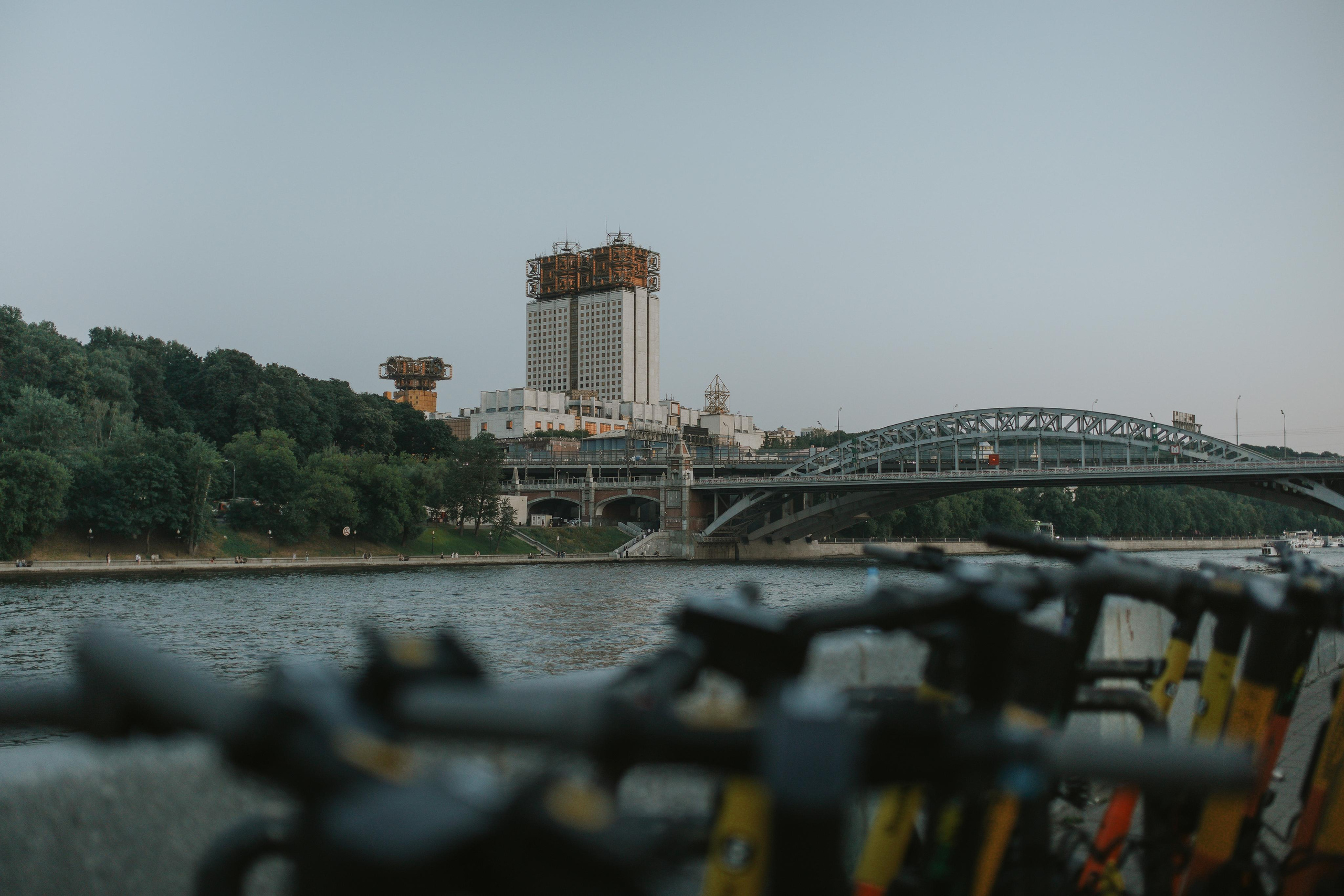 МОСКВА ТРАНСПОРТ. Стрит-фотография, полная абсурда, идиотизма и красоты