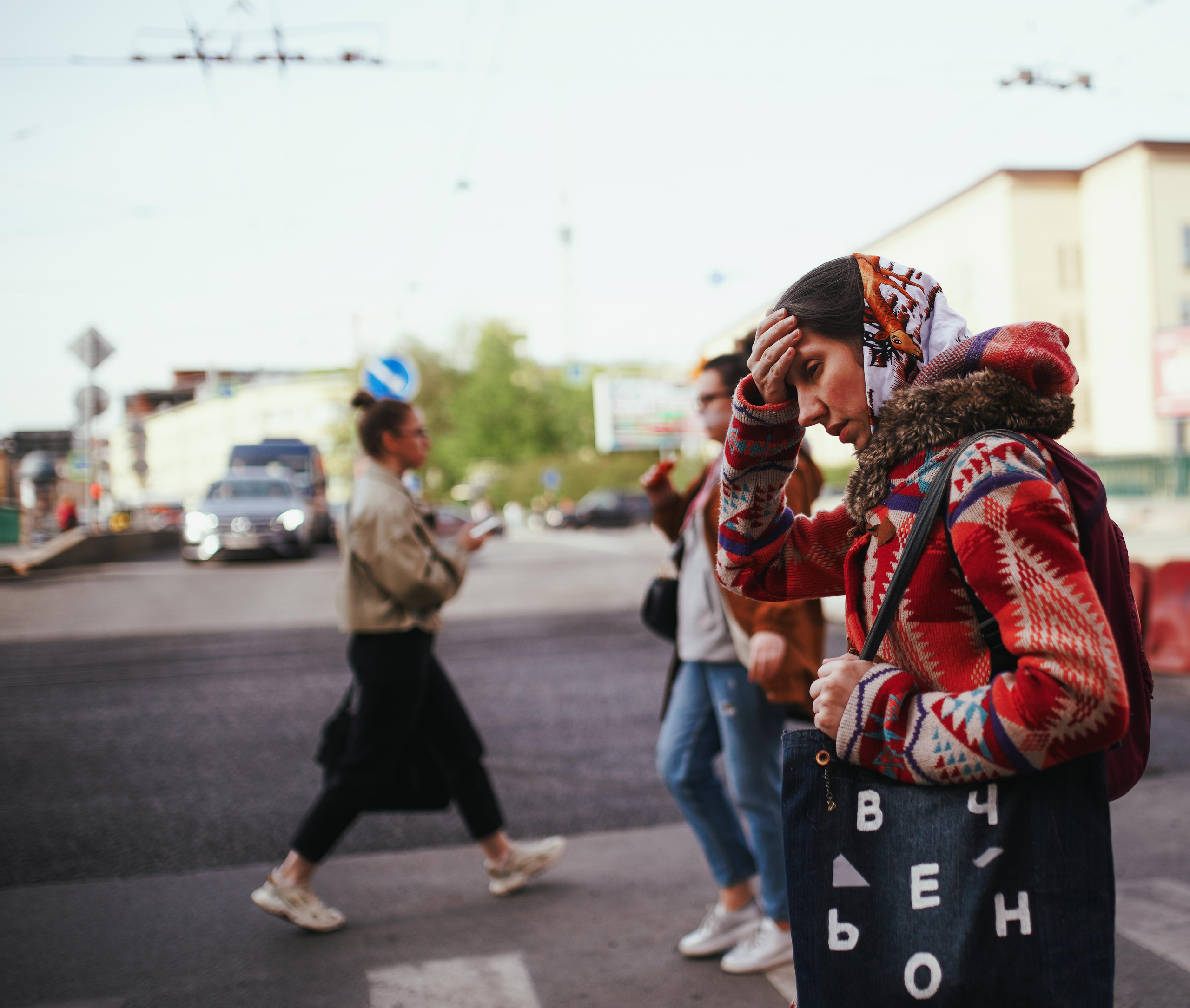 2022. Стрит-фотография, полная абсурда, идиотизма и красоты