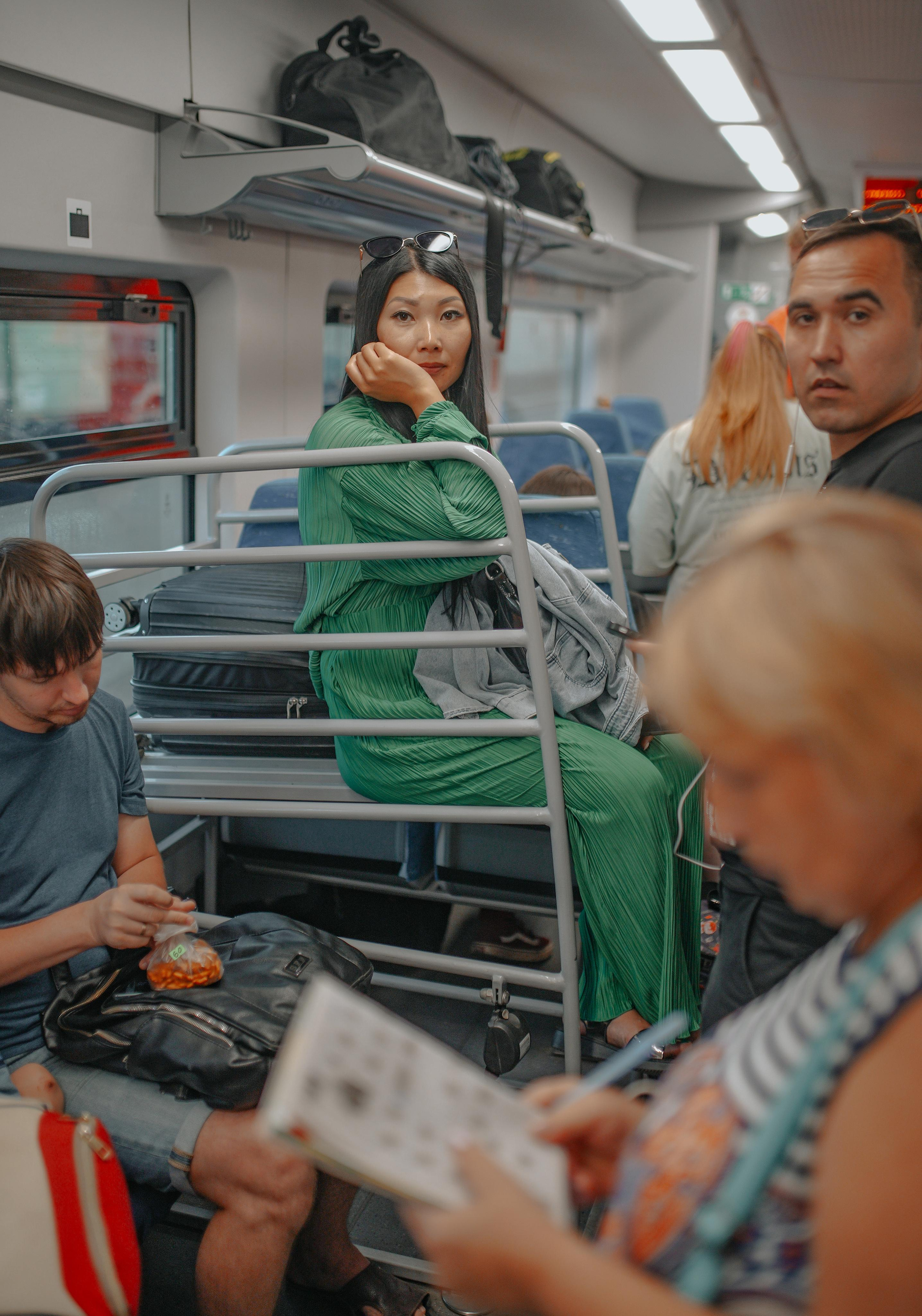 2021. Стрит-фотография, полная абсурда, идиотизма и красоты