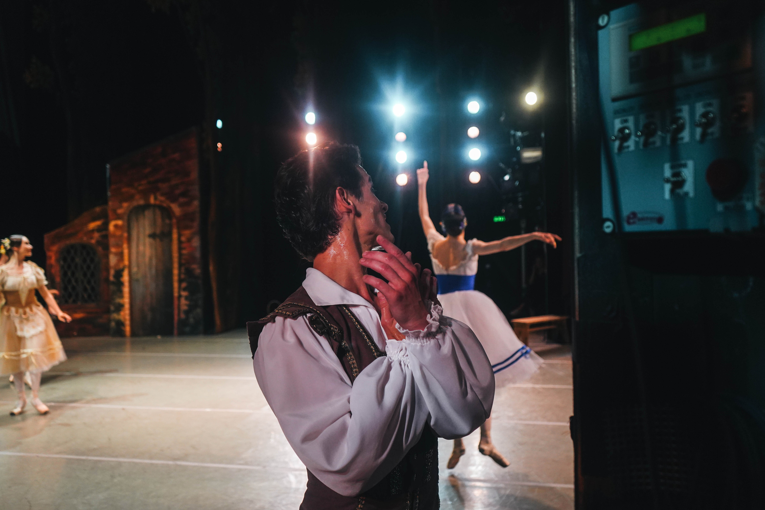 ЗАГРЕБ. Стрит-фотография, полная абсурда, идиотизма и красоты