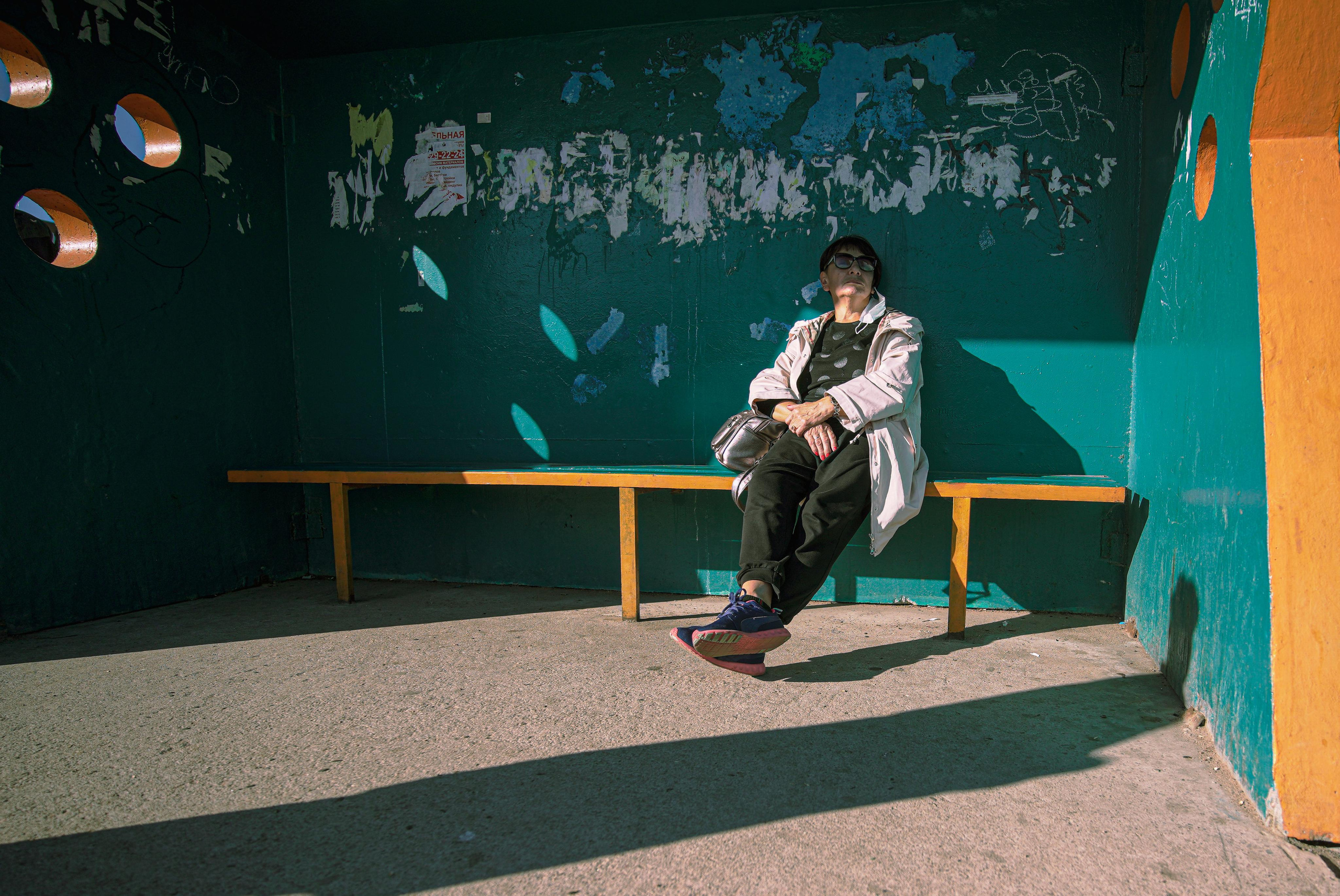 2021. Стрит-фотография, полная абсурда, идиотизма и красоты