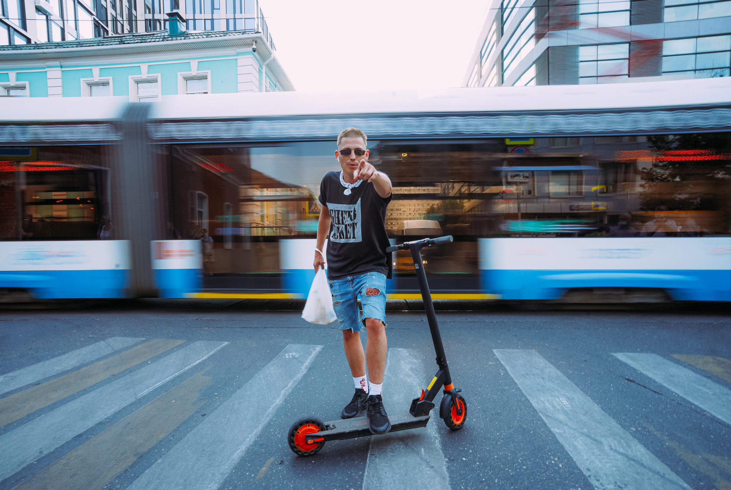 МОСКВА ТРАНСПОРТ. Стрит-фотография, полная абсурда, идиотизма и красоты