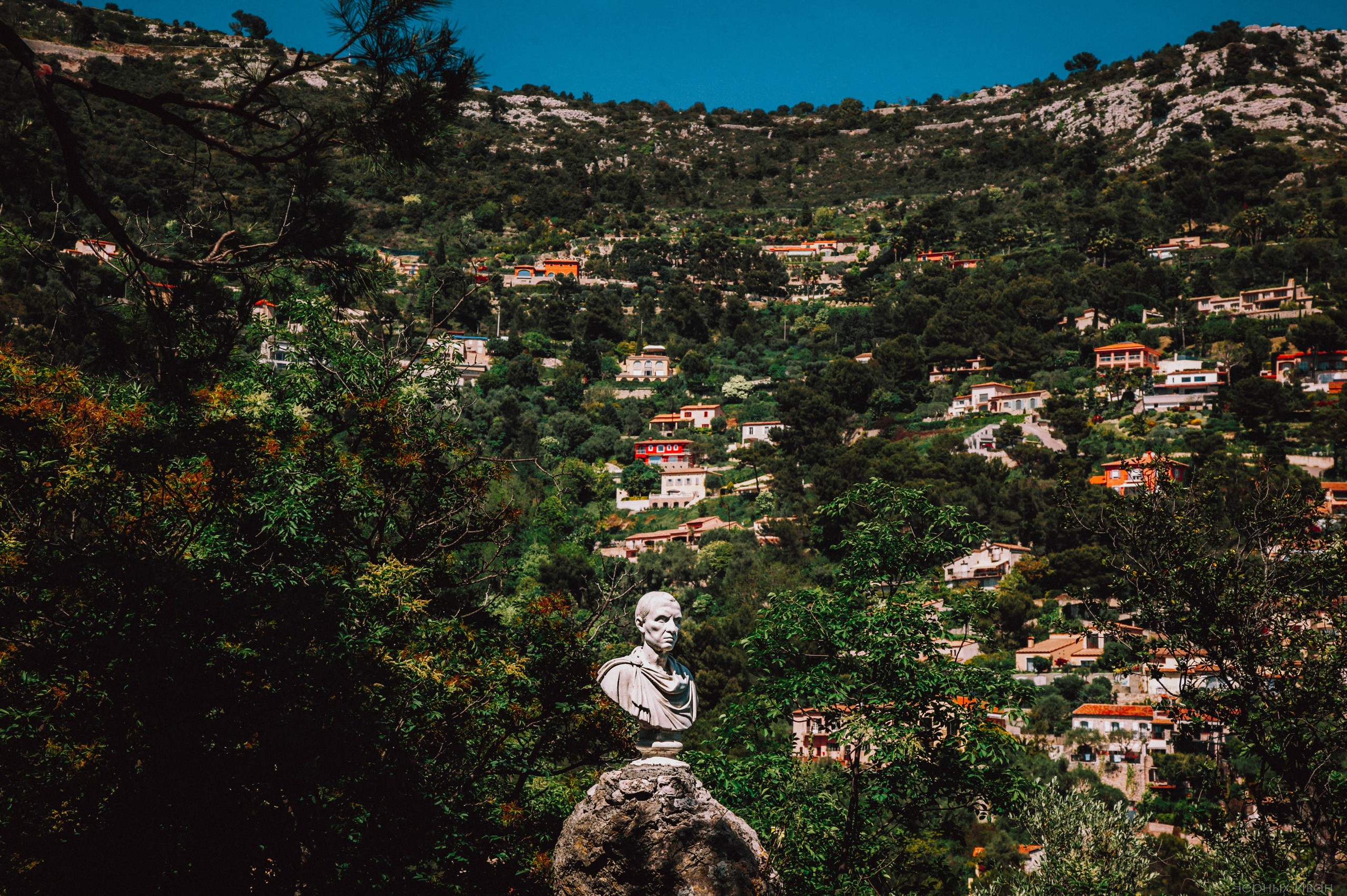 ФРАНЦИЯ. Стрит-фотография, полная абсурда, идиотизма и красоты