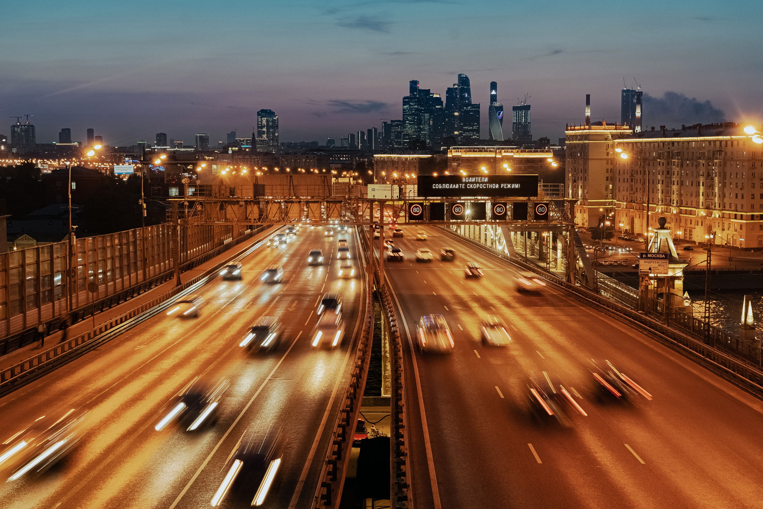 МОСКВА ТРАНСПОРТ. Стрит-фотография, полная абсурда, идиотизма и красоты