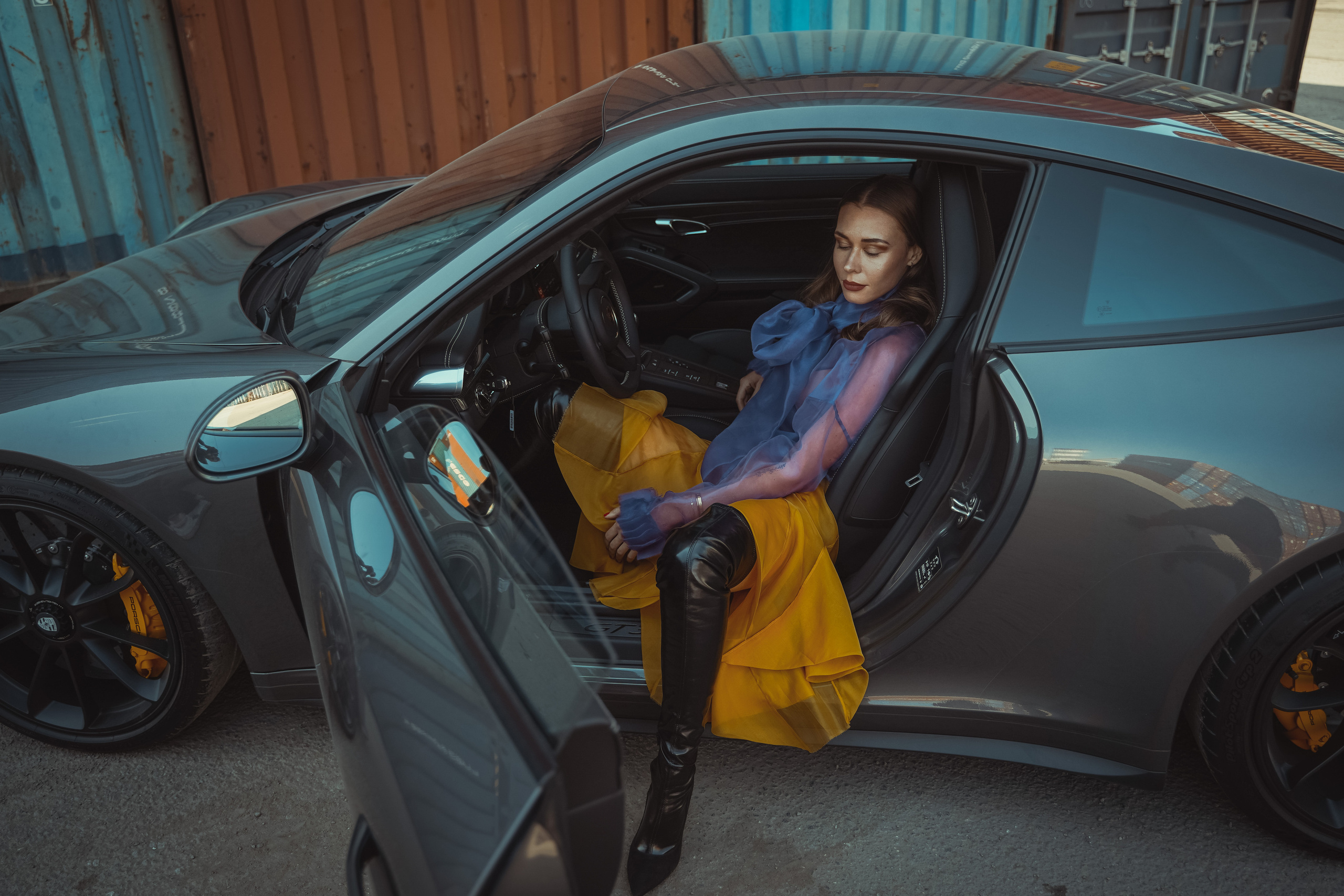 2019. Стрит-фотография, полная абсурда, идиотизма и красоты