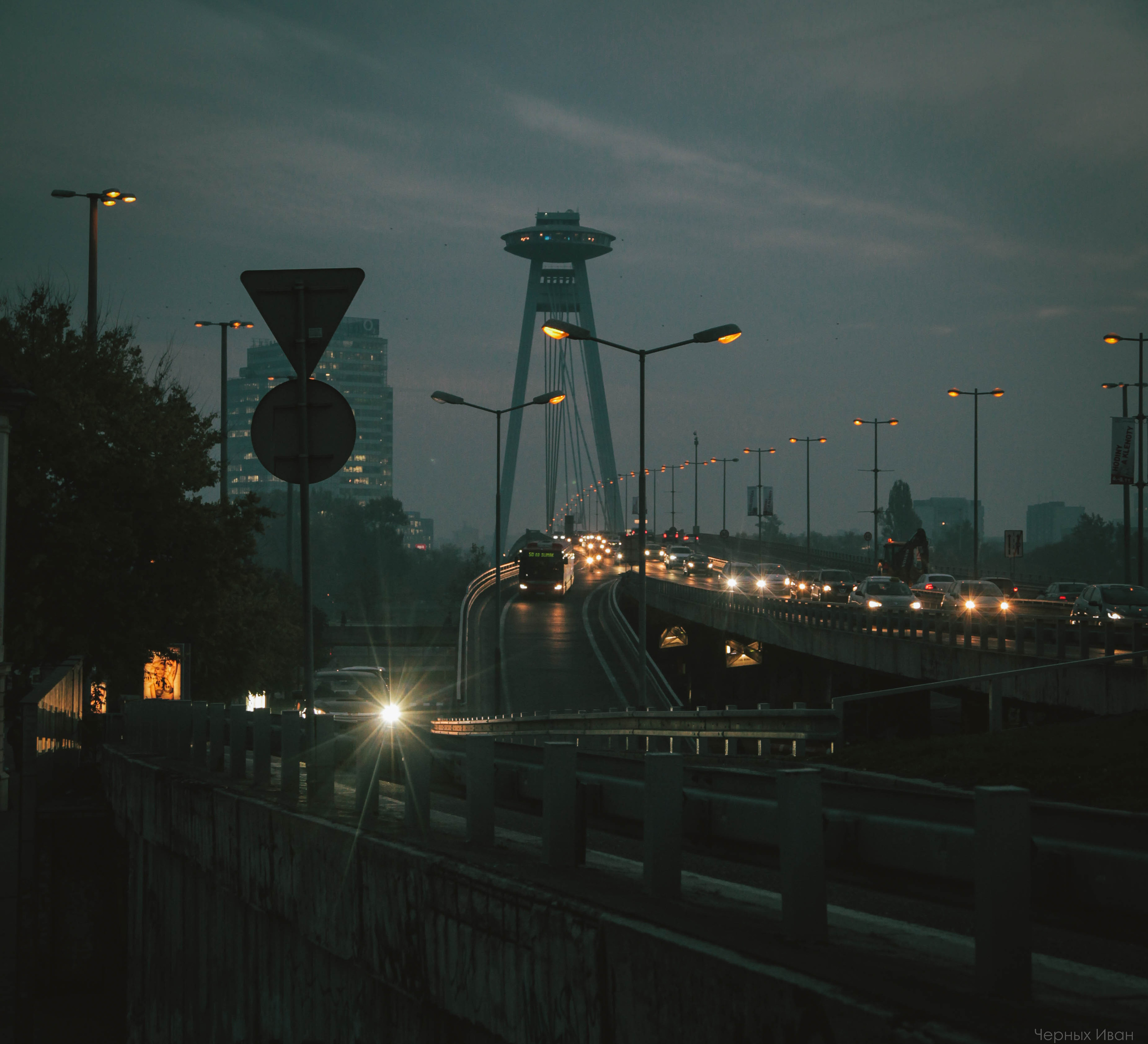 БРАТИСЛАВА. Стрит-фотография, полная абсурда, идиотизма и красоты