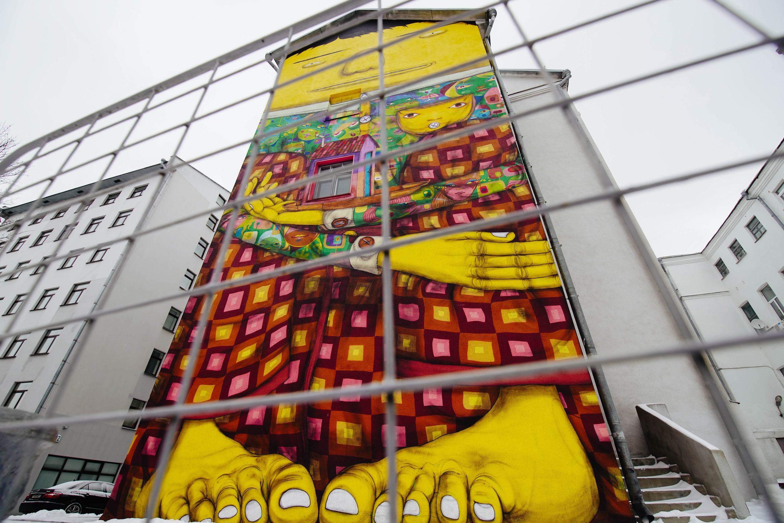 МИНСК. Стрит-фотография, полная абсурда, идиотизма и красоты