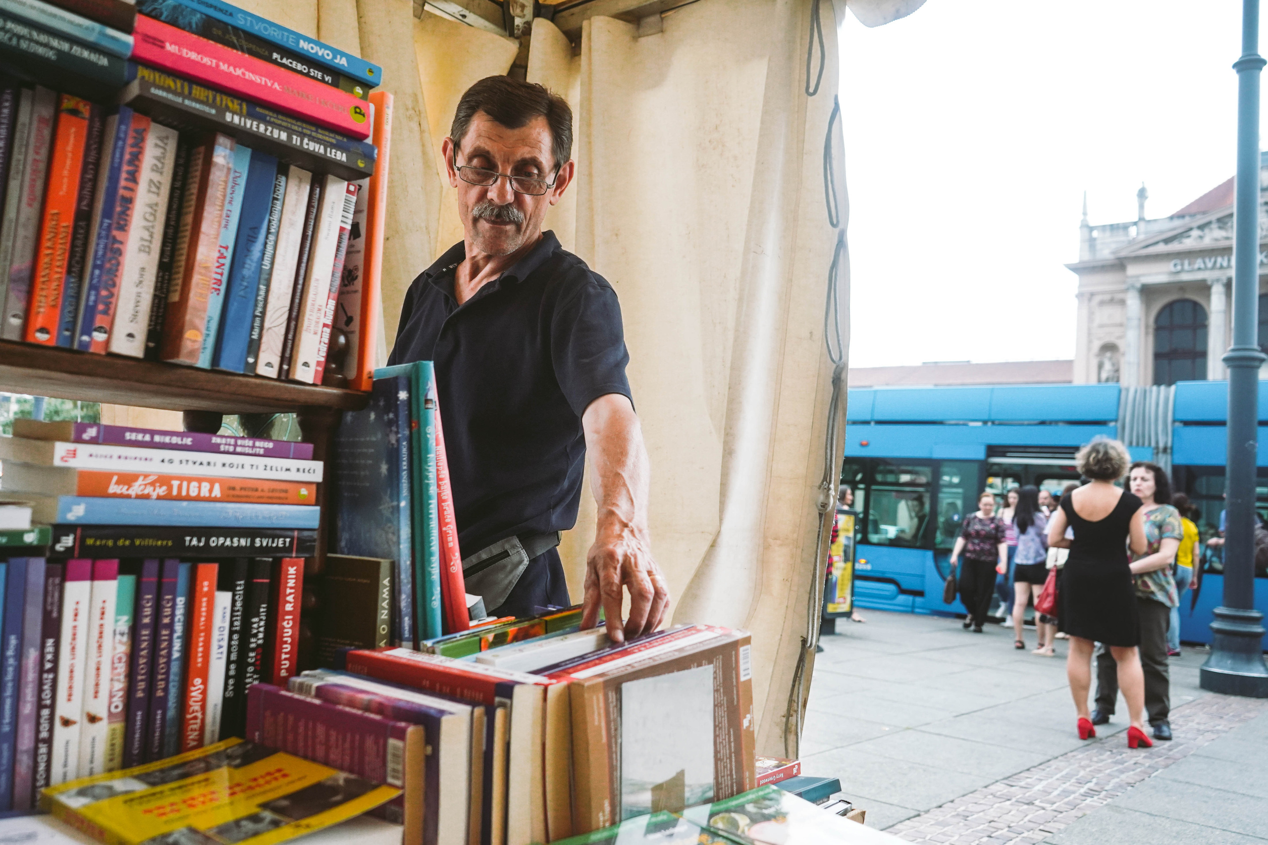 ЗАГРЕБ. Стрит-фотография, полная абсурда, идиотизма и красоты