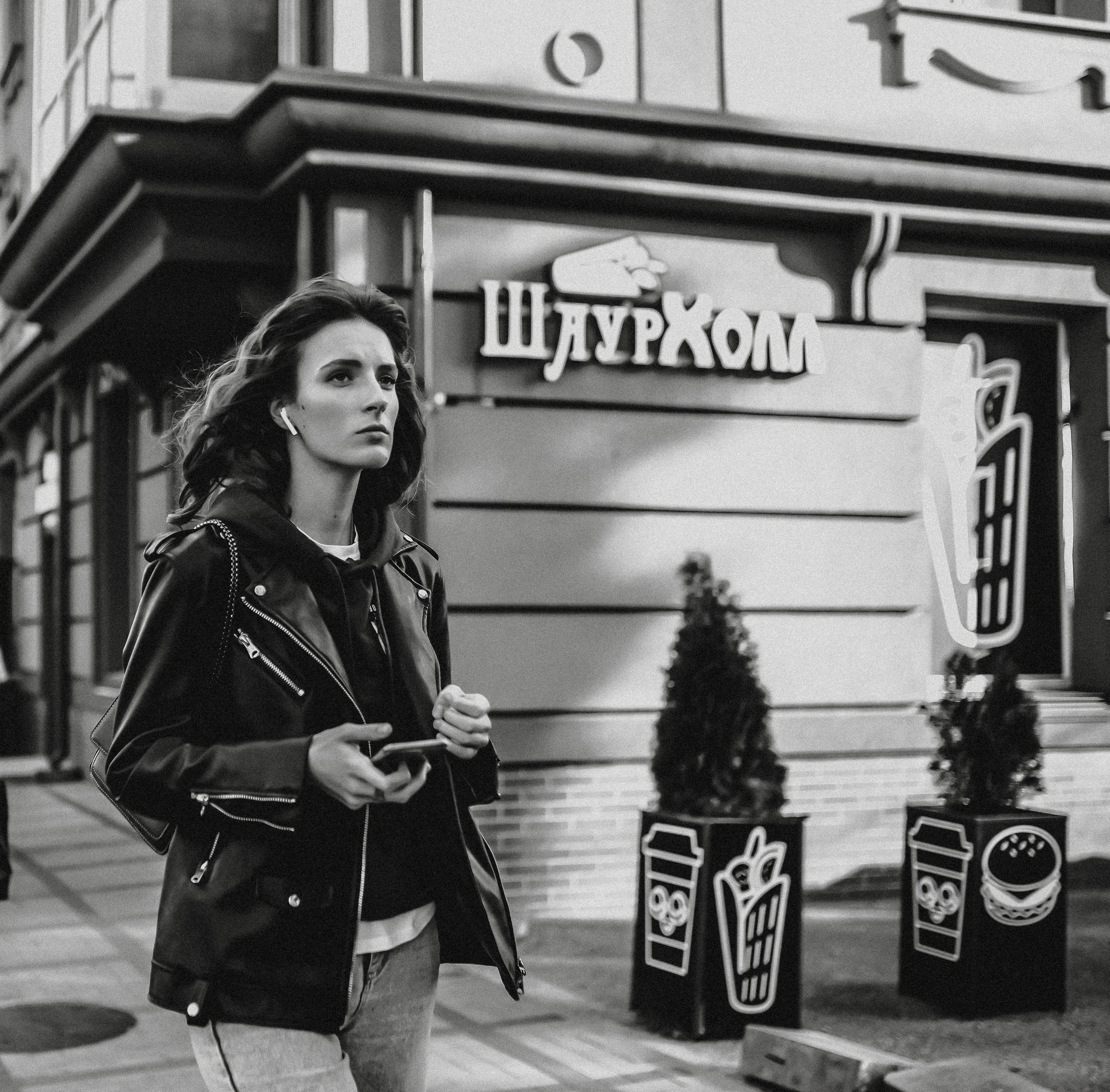 2020. Стрит-фотография, полная абсурда, идиотизма и красоты