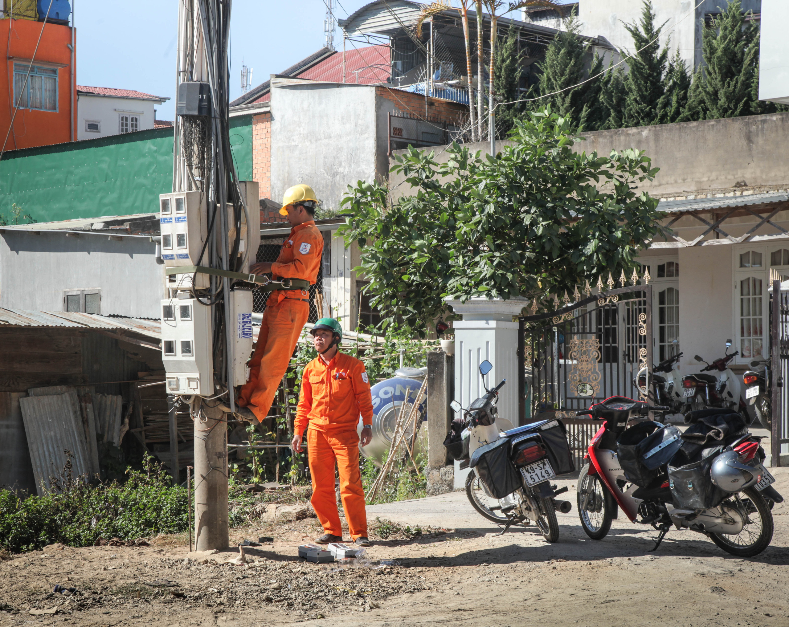 ВЬЕТНАМ. Стрит-фотография, полная абсурда, идиотизма и красоты