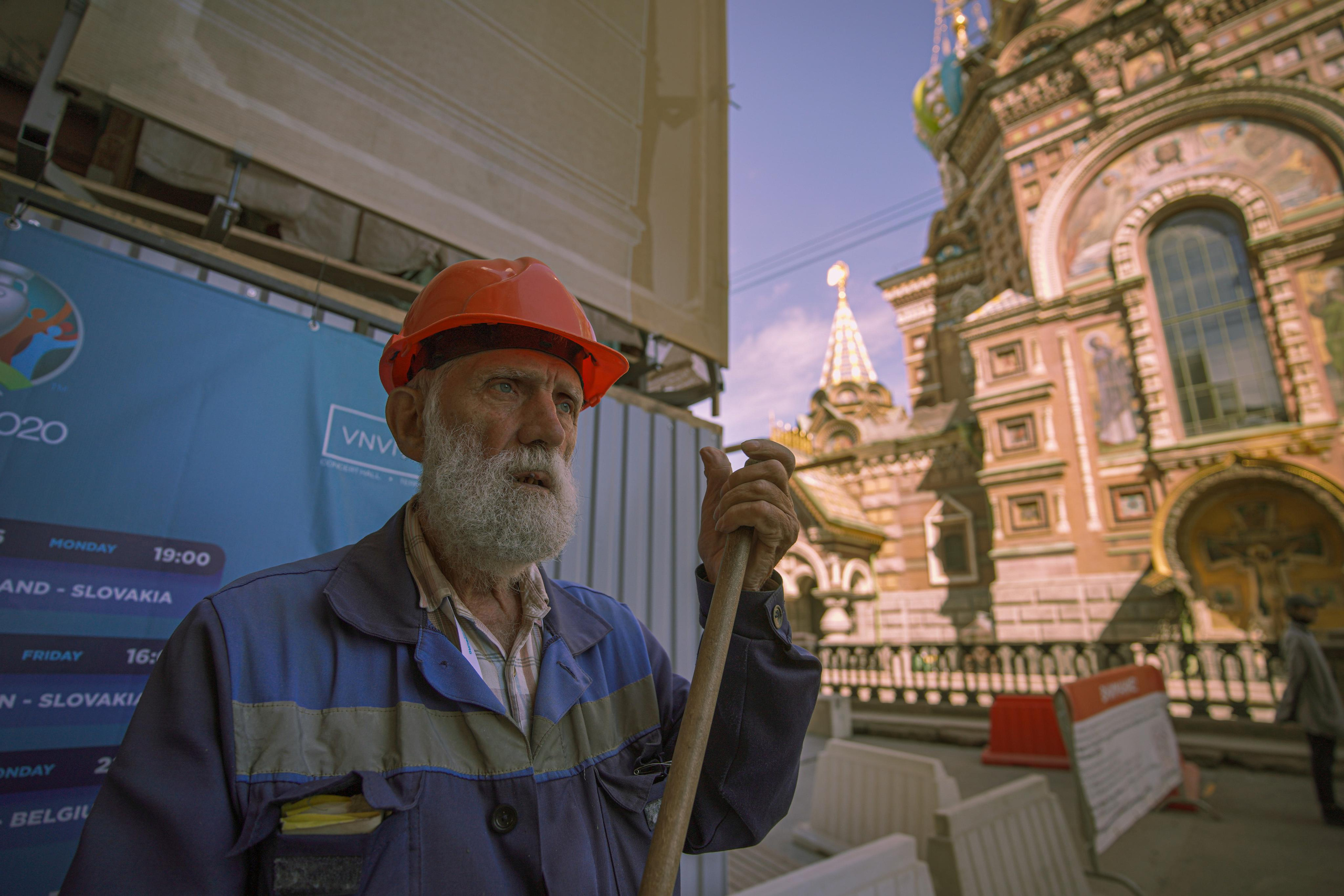 2021. Стрит-фотография, полная абсурда, идиотизма и красоты