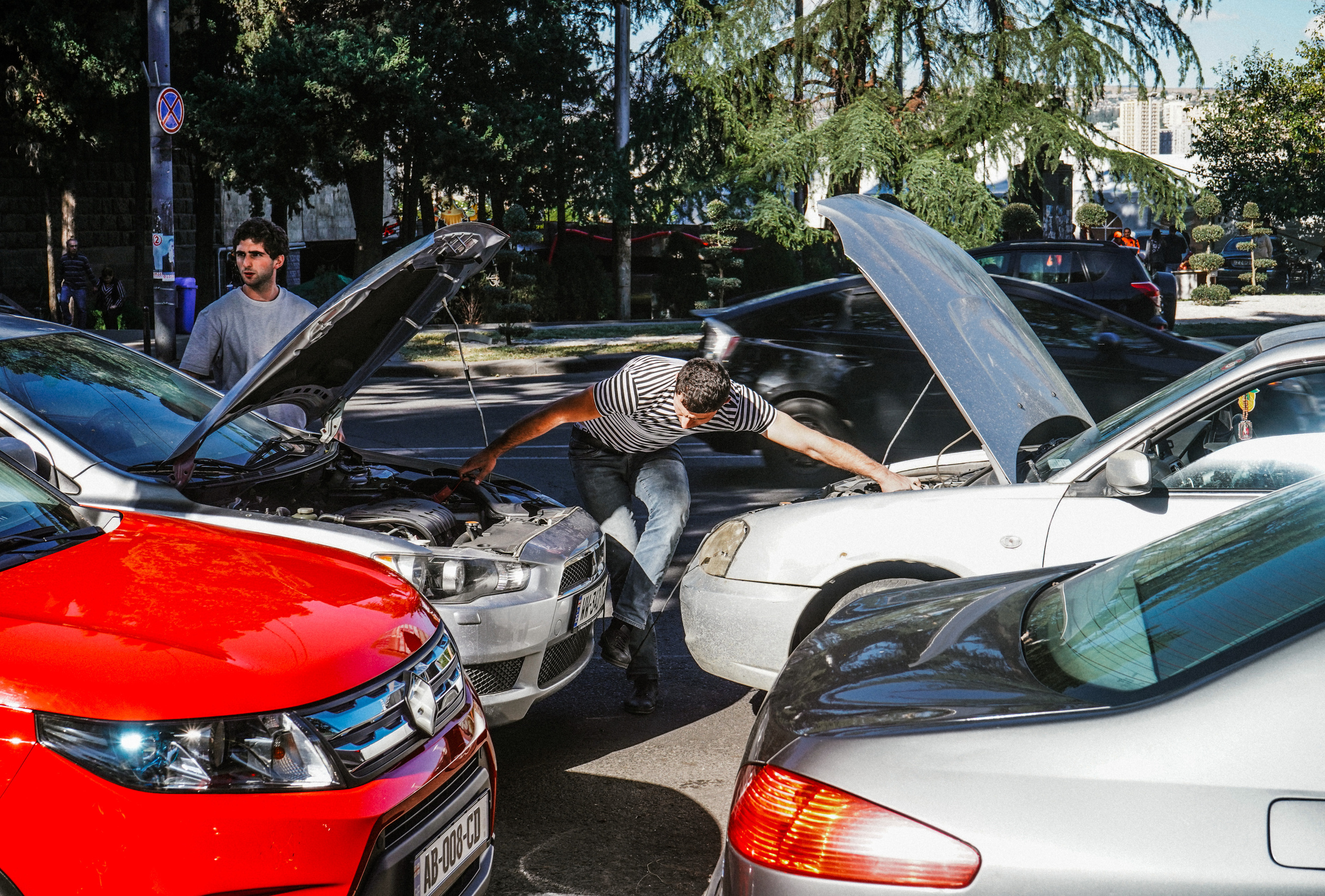 ГРУЗИЯ. Стрит-фотография, полная абсурда, идиотизма и красоты