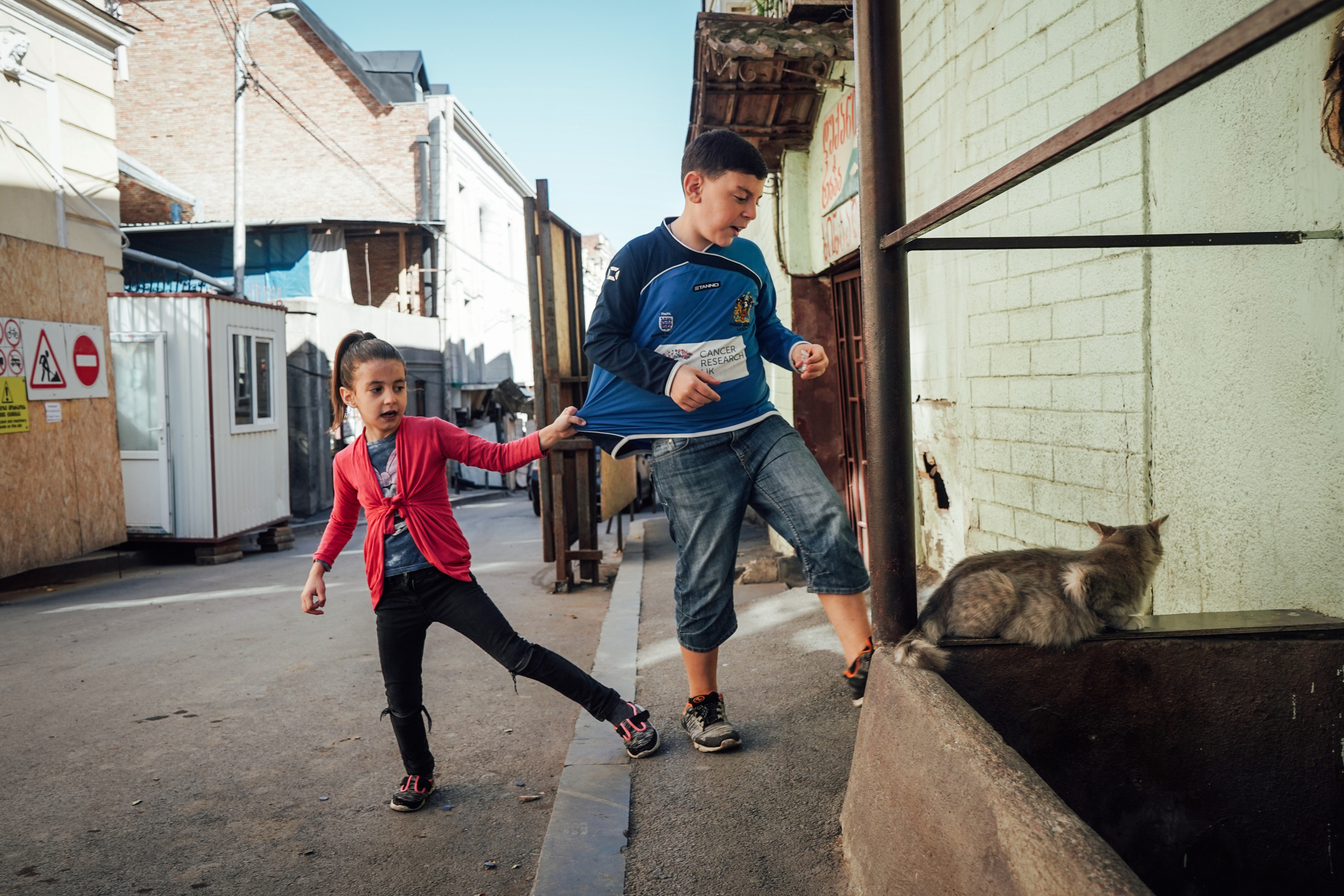 ГРУЗИЯ. Стрит-фотография, полная абсурда, идиотизма и красоты